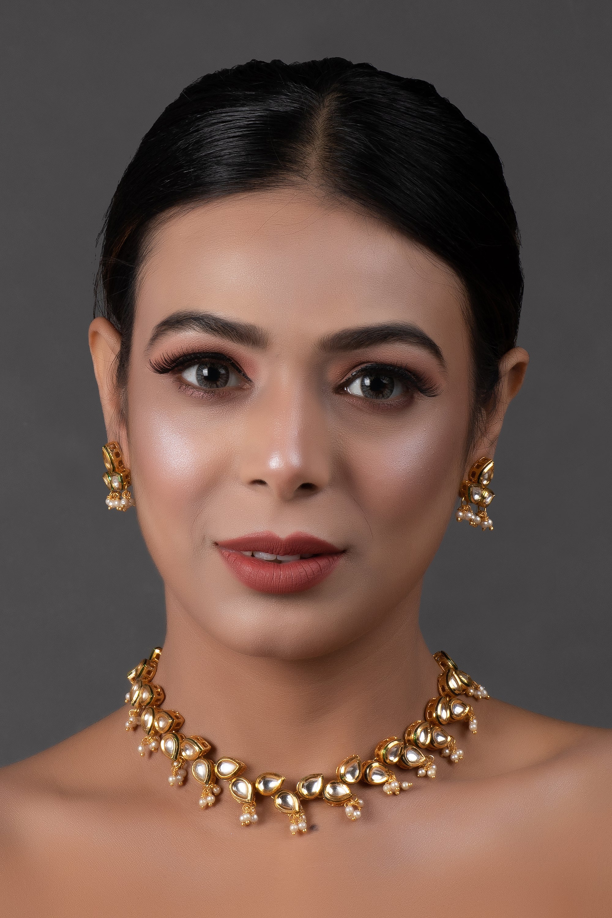 Women's  Elegant Tear drop shaped necklace with earrings - Femizen