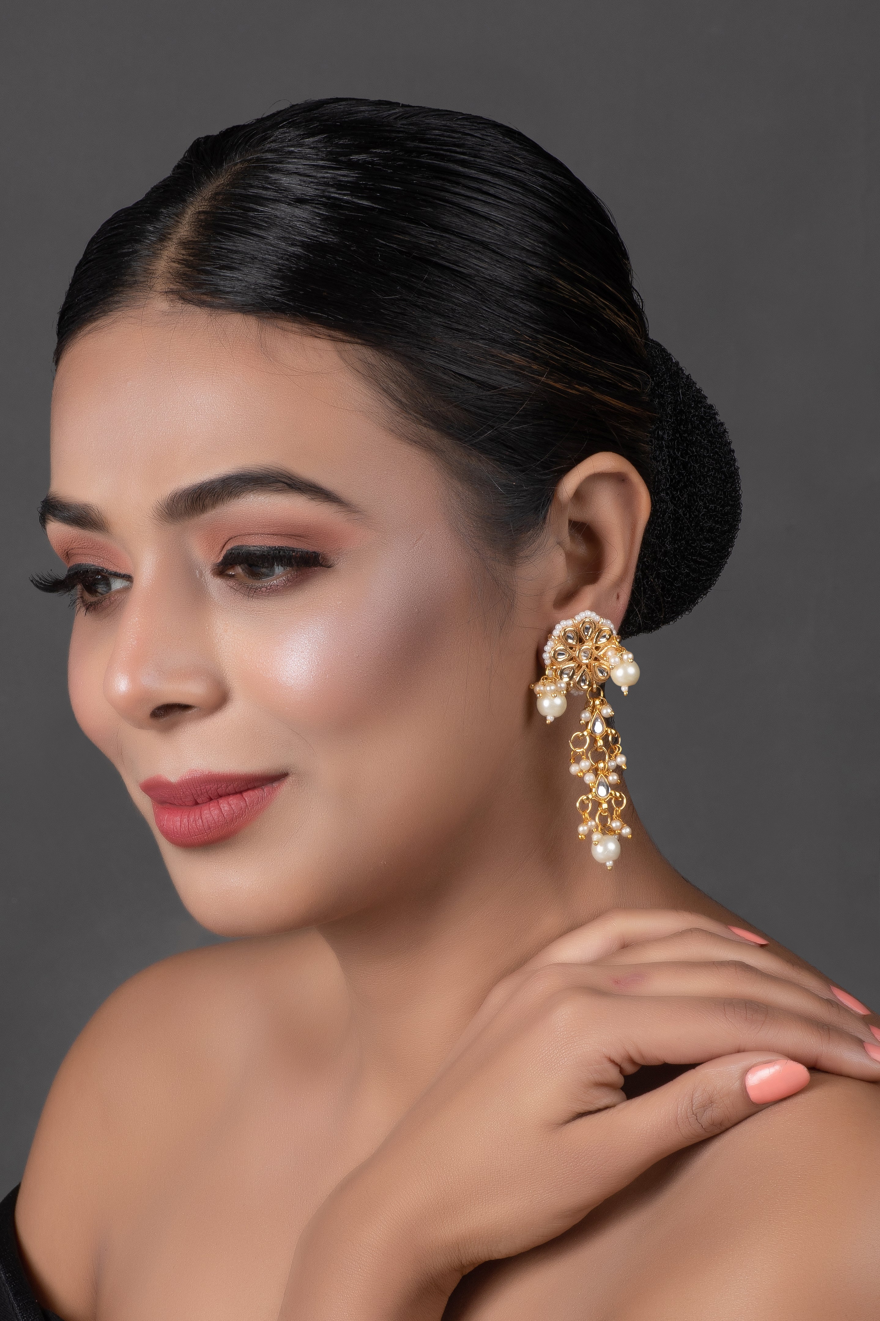 Women's  Gold tone Pearl beaded kundan contemporary earrings - Femizen