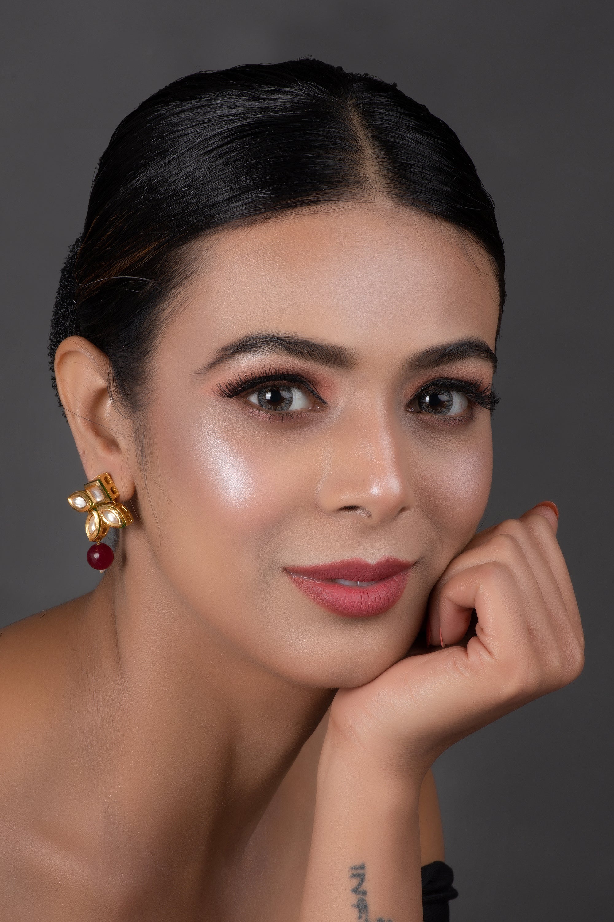 Women's  Classic Ruby beaded  Gold Tone Kundan Inspired earrings - Femizen