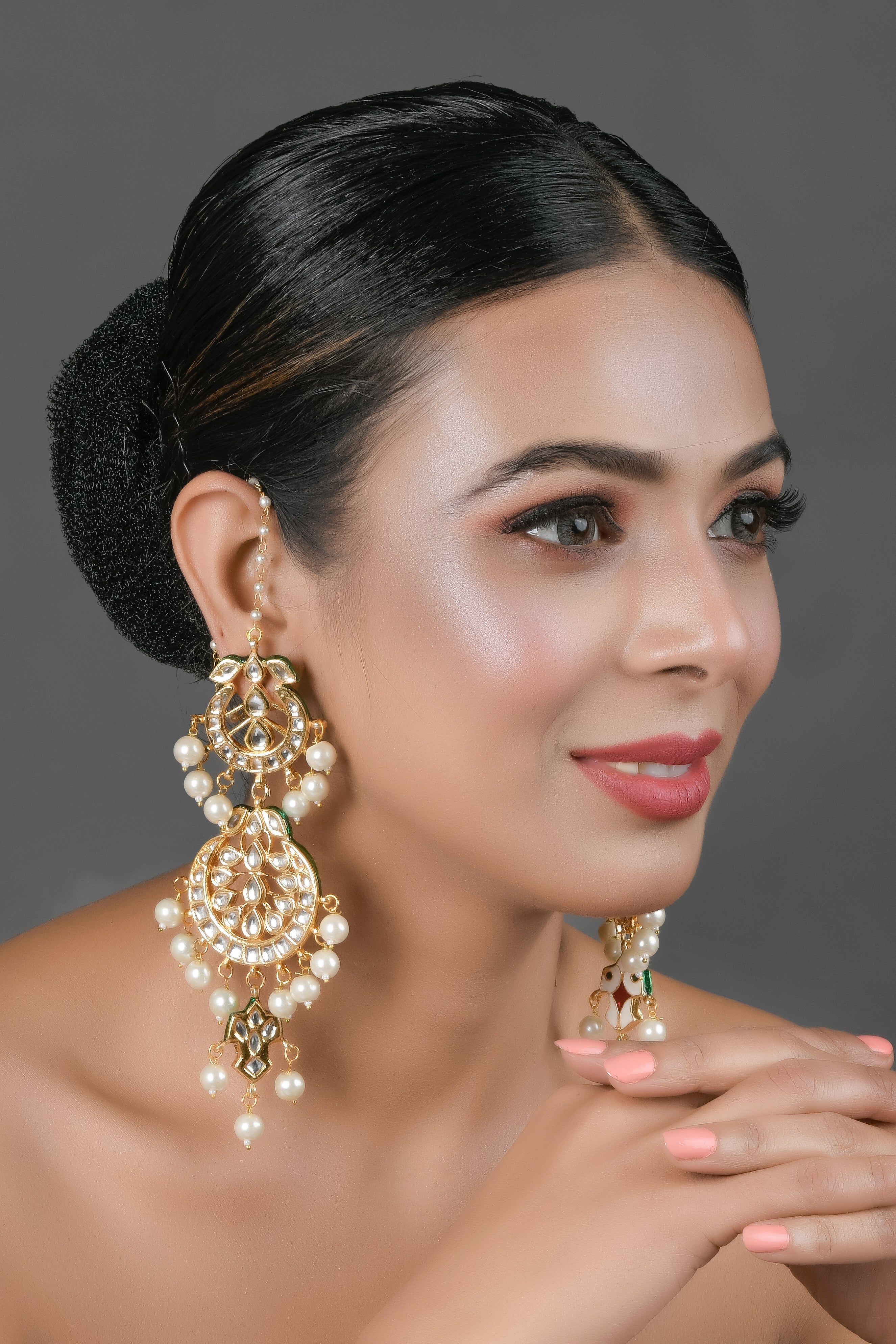 Women's  Pearl beaded Handcrafted Kundan earrings - Femizen