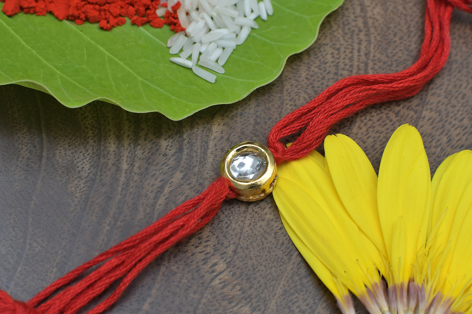 Red Gold Tone Kundan Rakhi