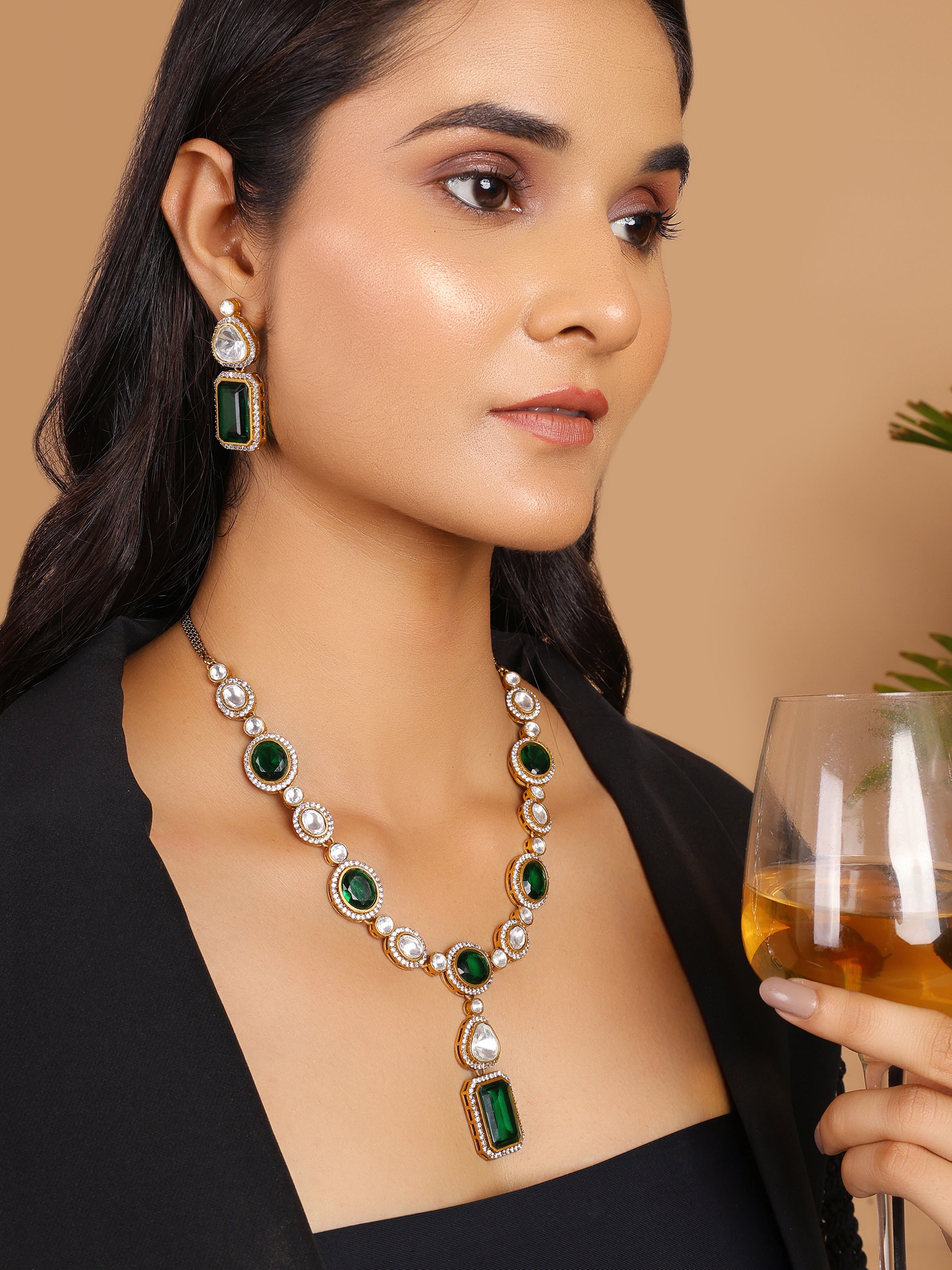 Women's Royal Emerald Moissanite Polki Necklace Set - Femizen