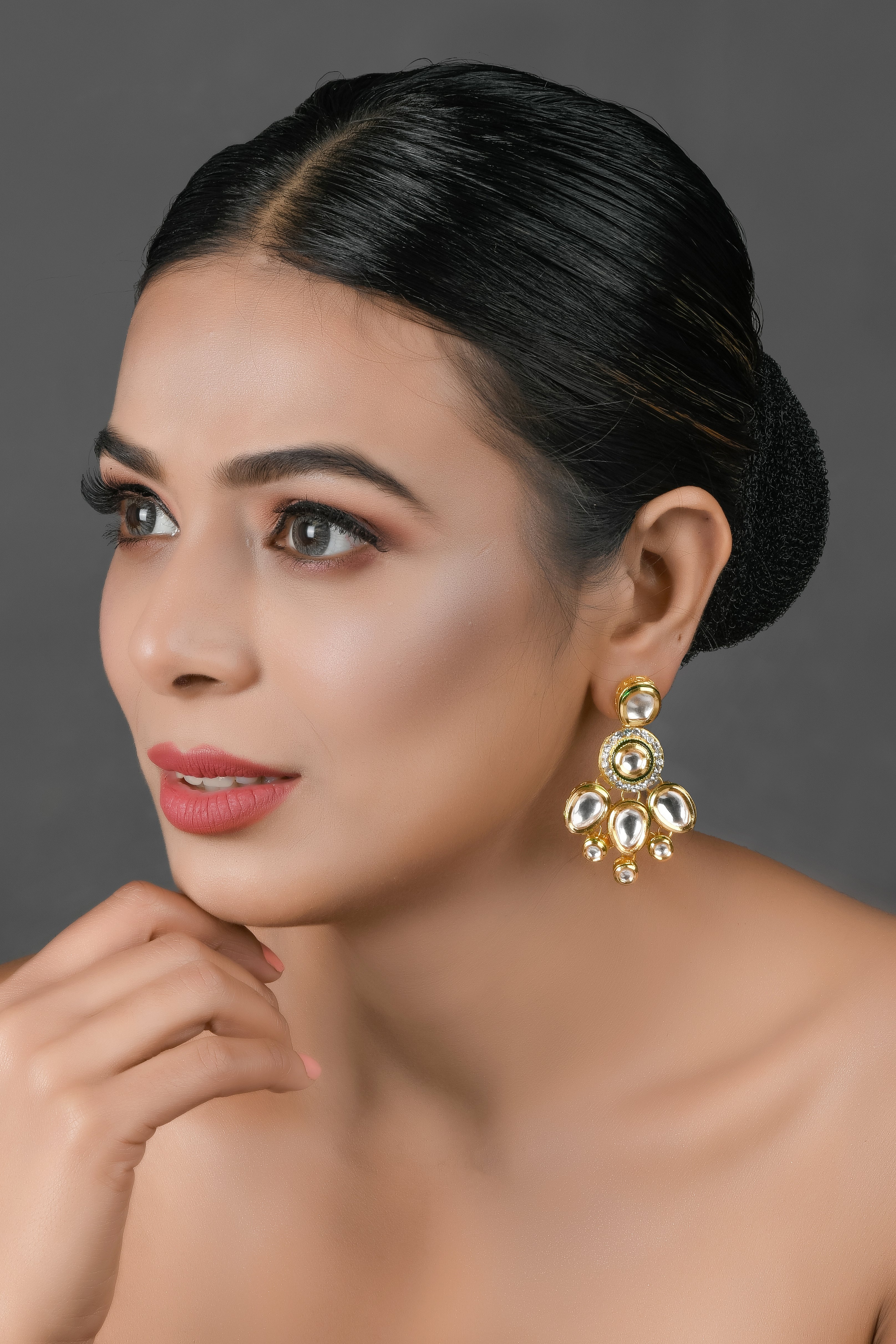 Women's Handcrafted Kundan Earrings - Femizen