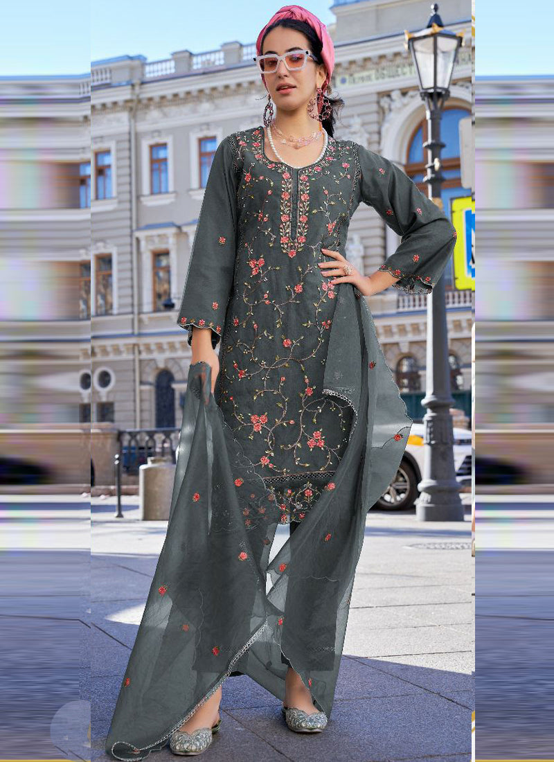 Women Grey Organza Embroidered Kurta Set - Prazu Fashion