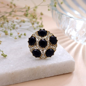 Color_Black