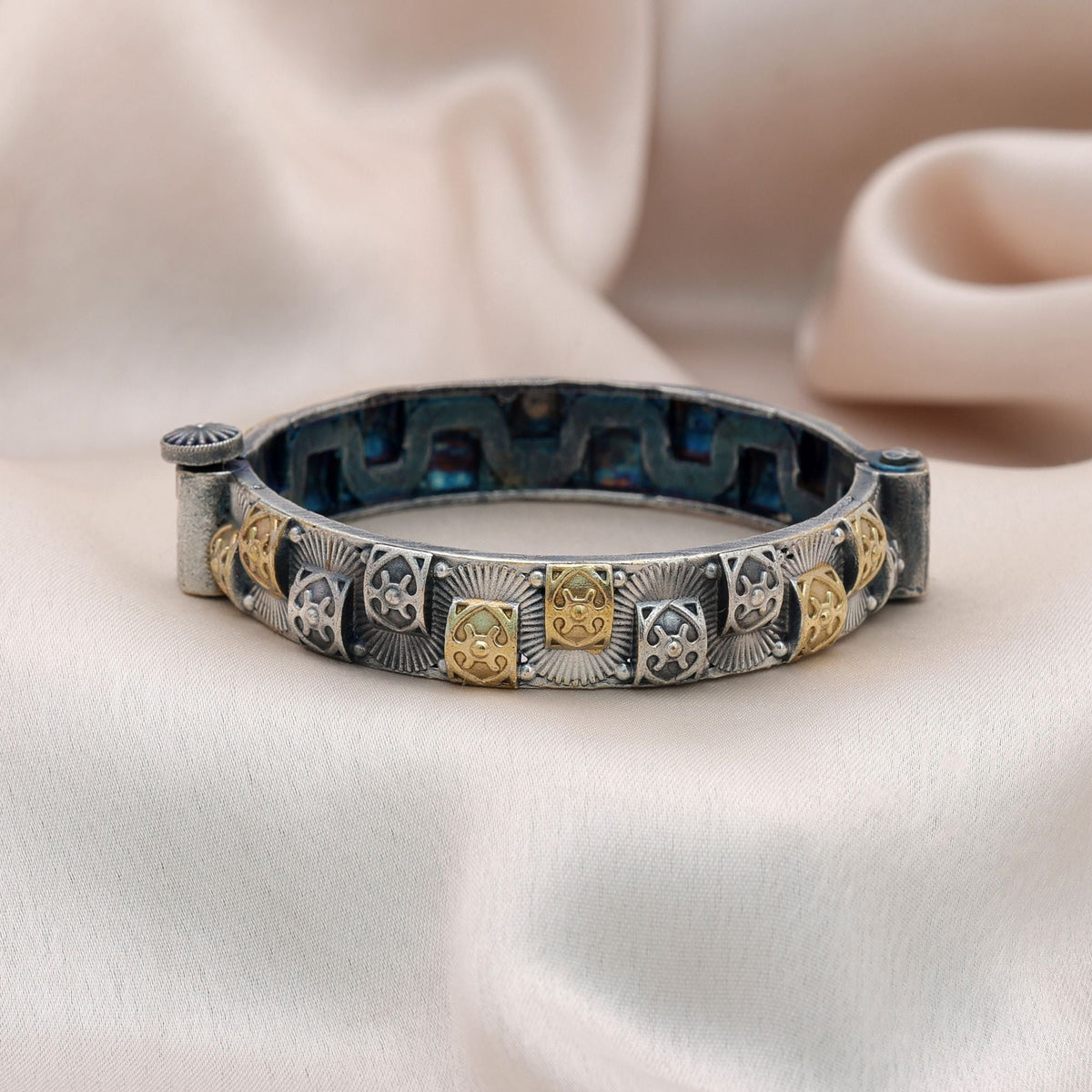 Color_Silver