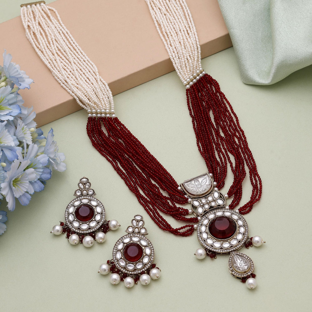 Color_Maroon
