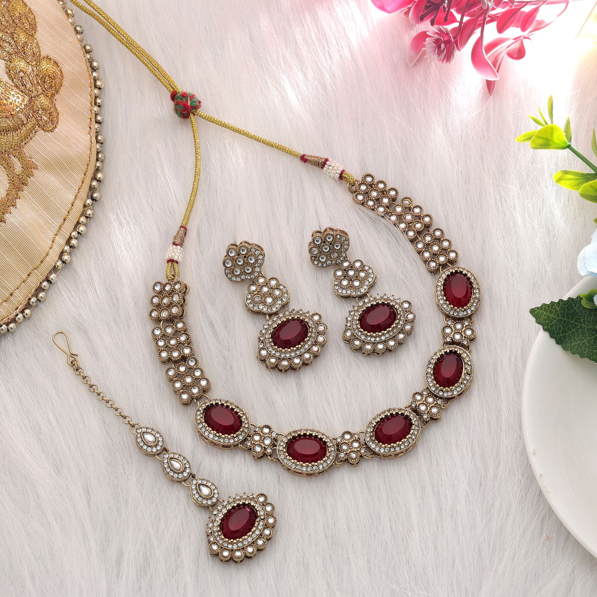 Color_Maroon