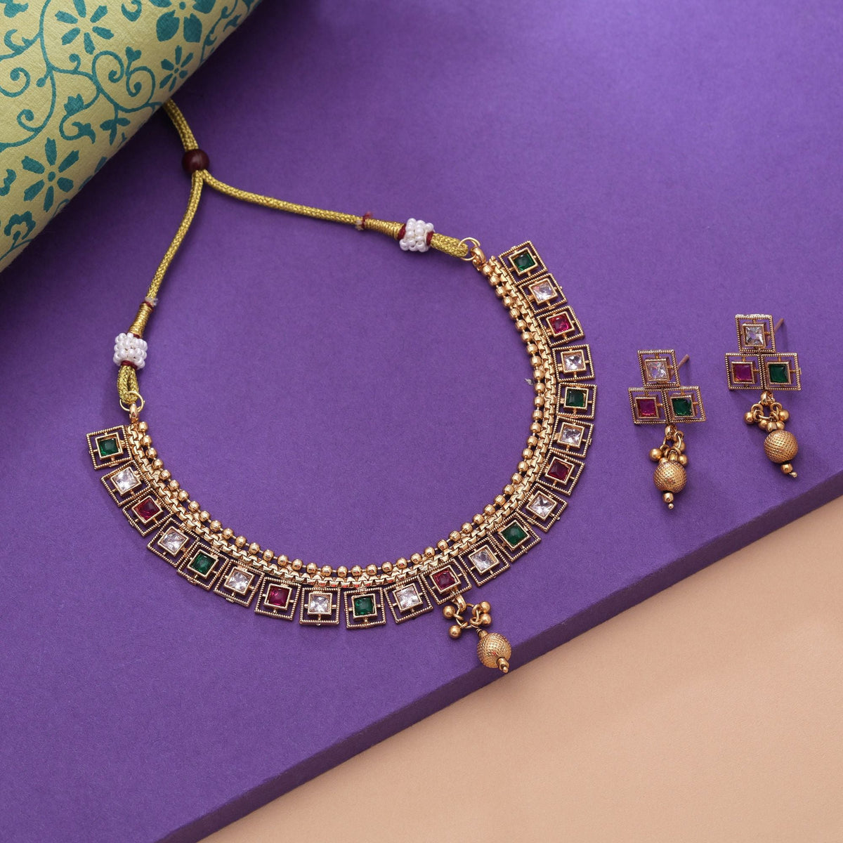 Color_Gold