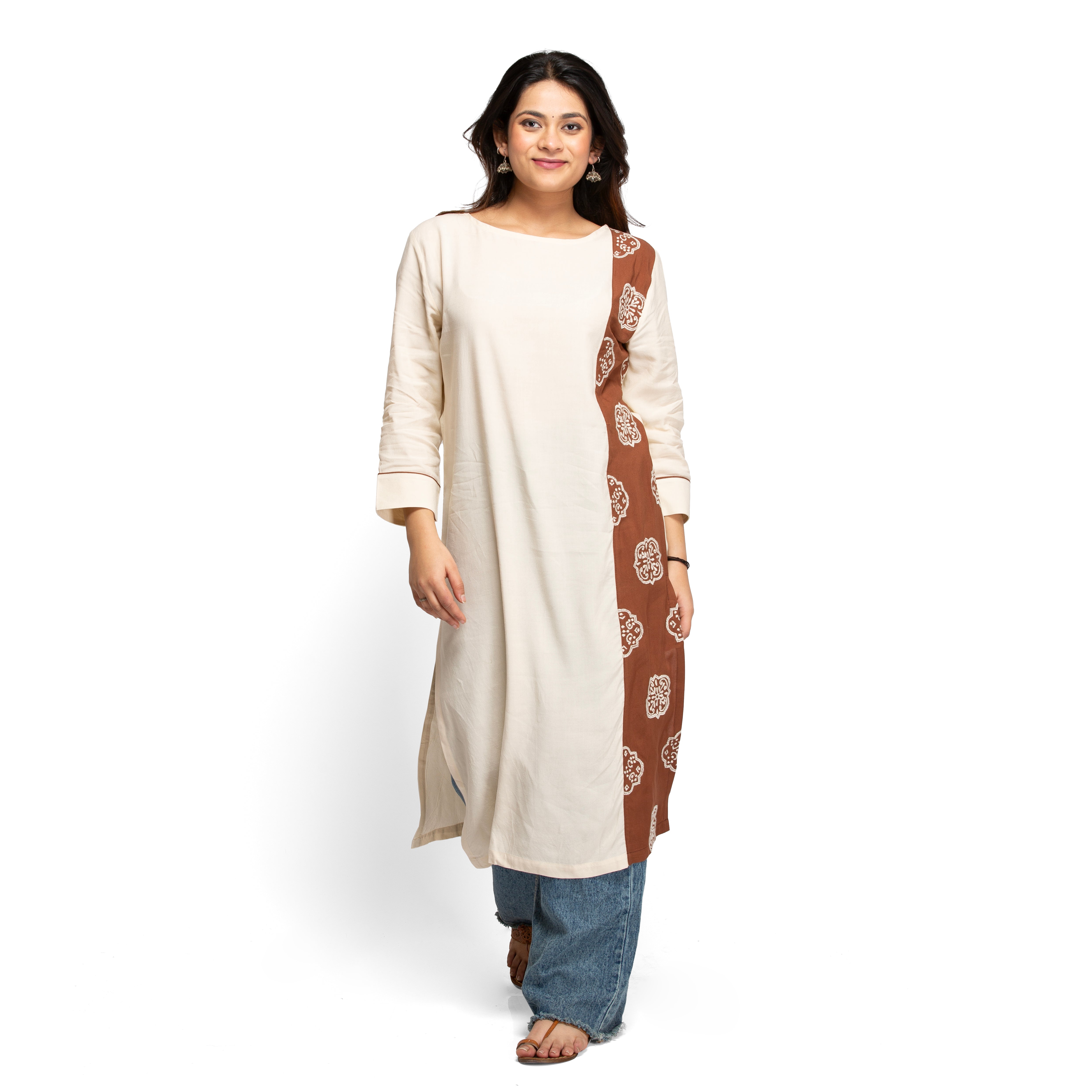 Women's Women's kurti with embroidery - Taantav