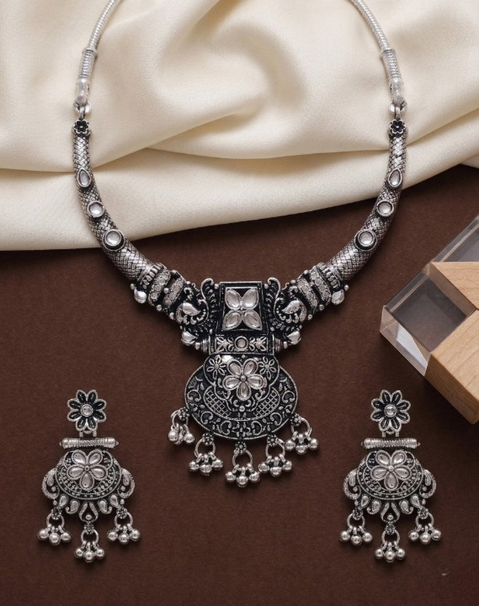 Color_Silver