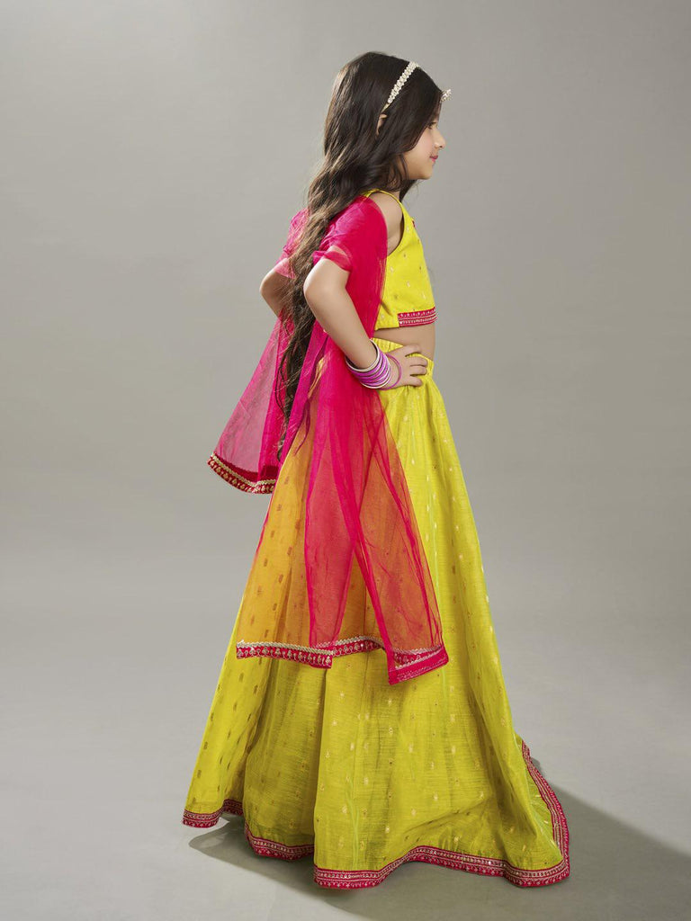 Color_yellow