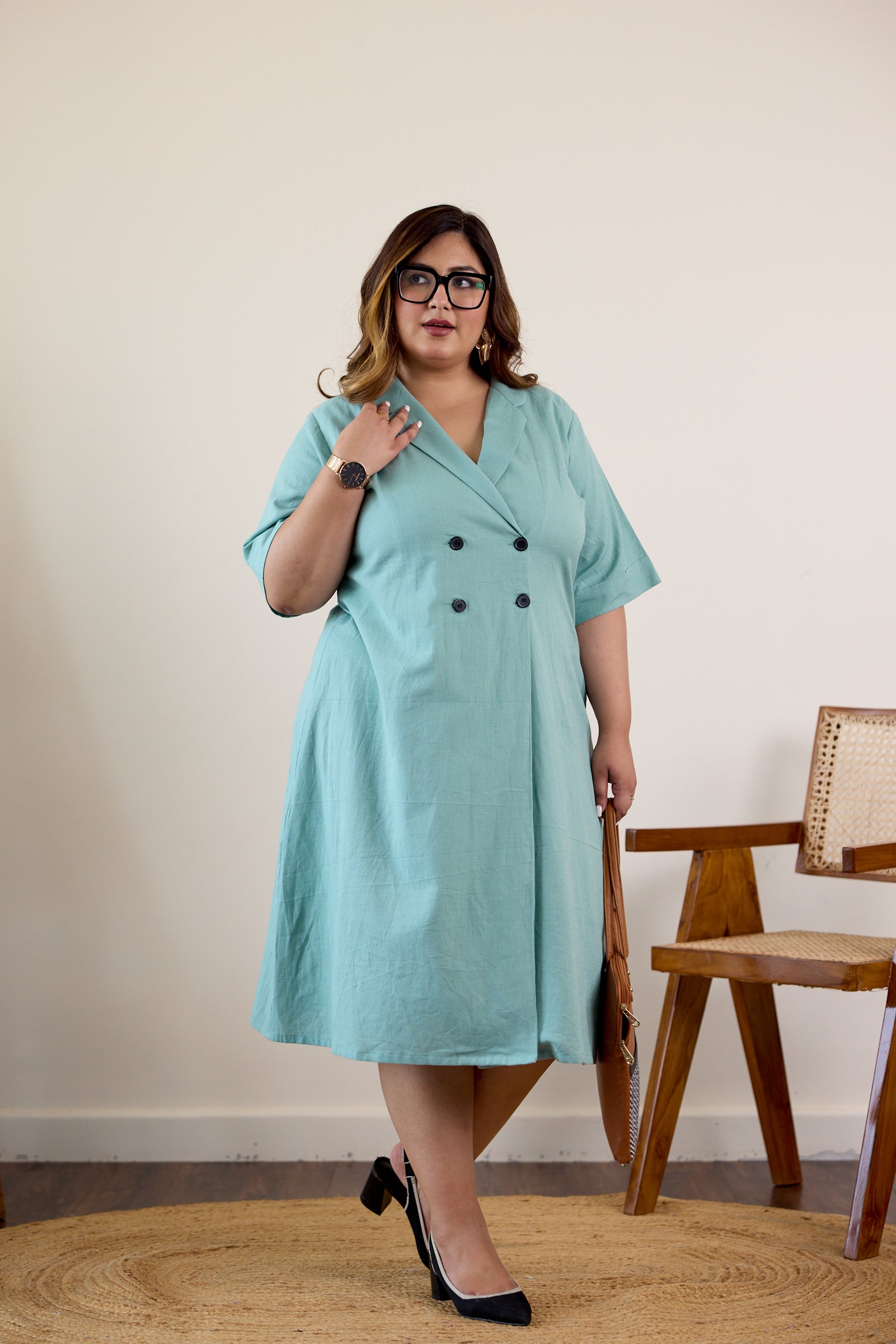 Women's Dusty Green Button-Down Lapel Linen Jacket Dress - Nangalia Ruchira