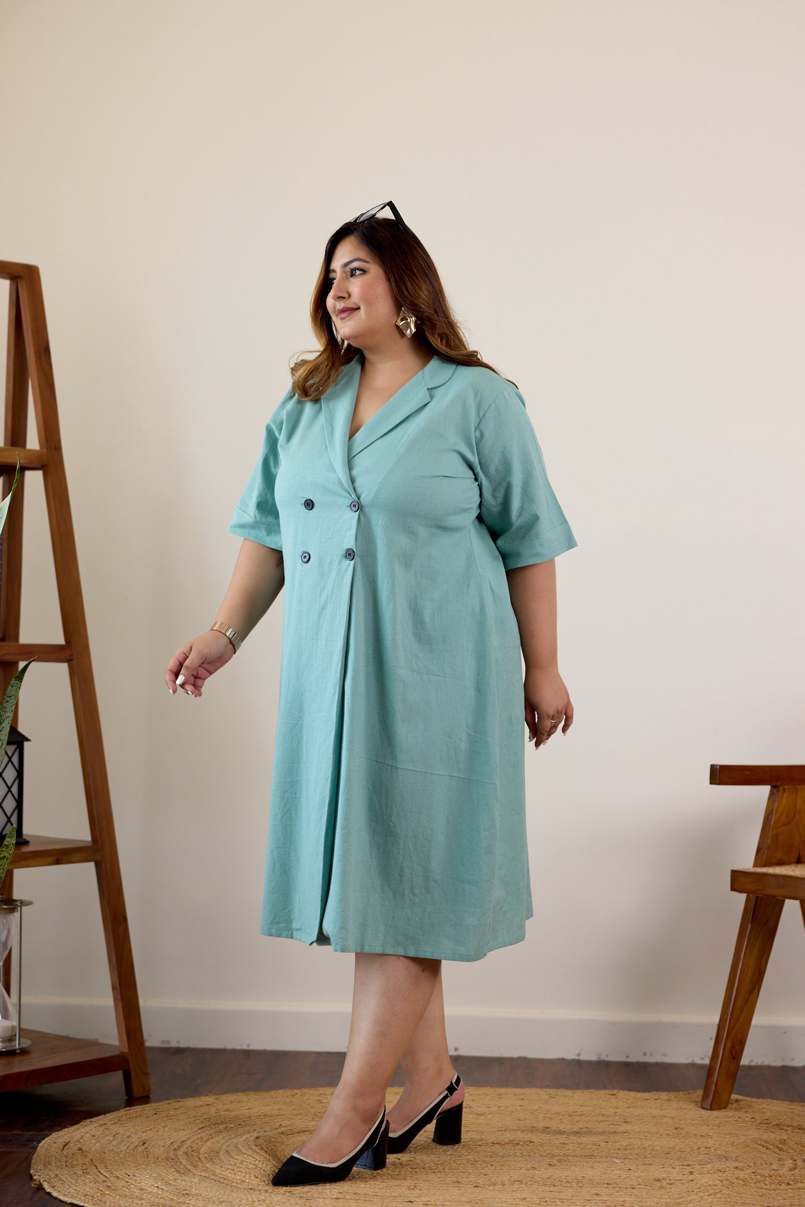 Women's Dusty Green Button-Down Lapel Linen Jacket Dress - Nangalia Ruchira