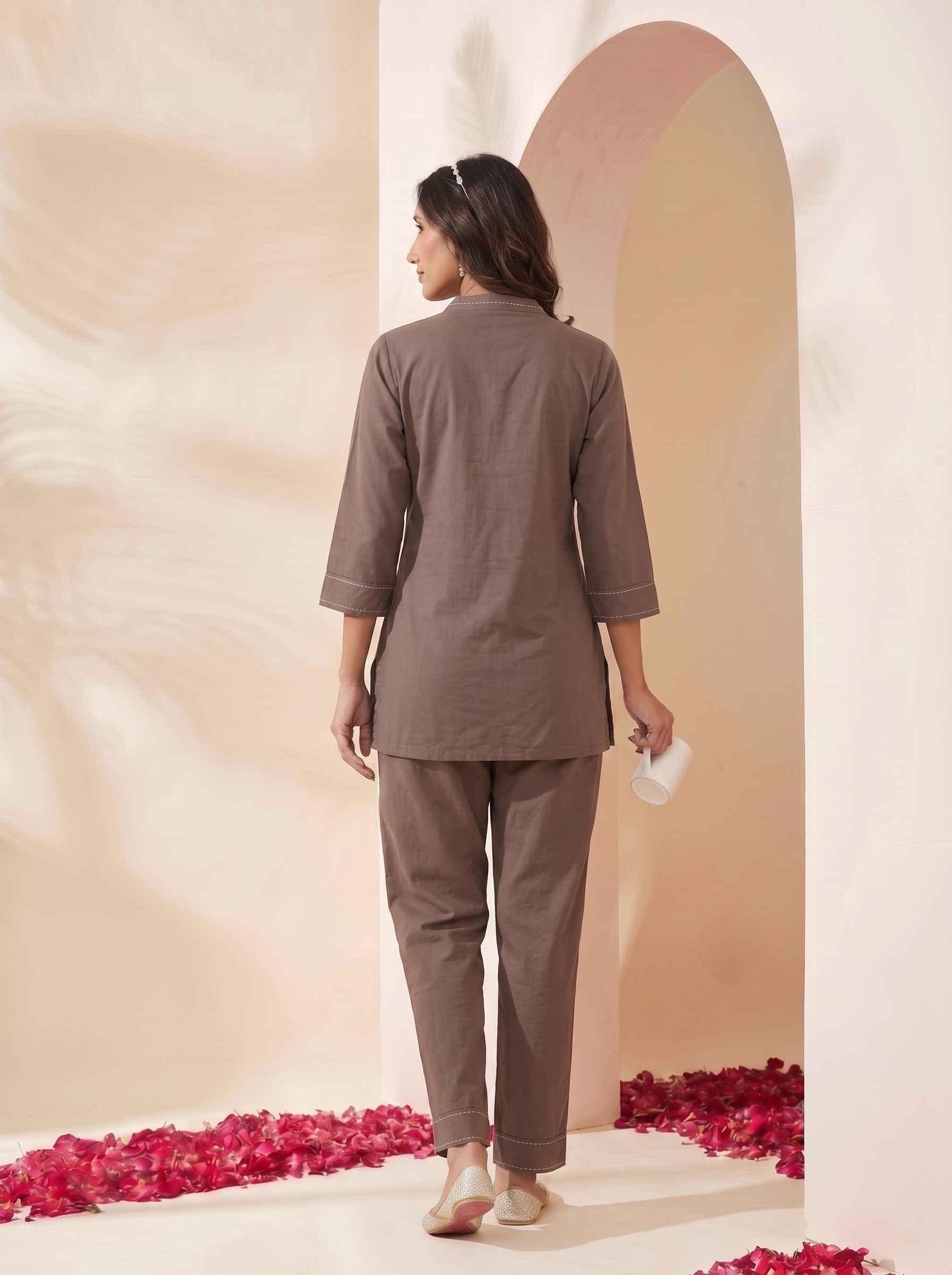 Color_Grey