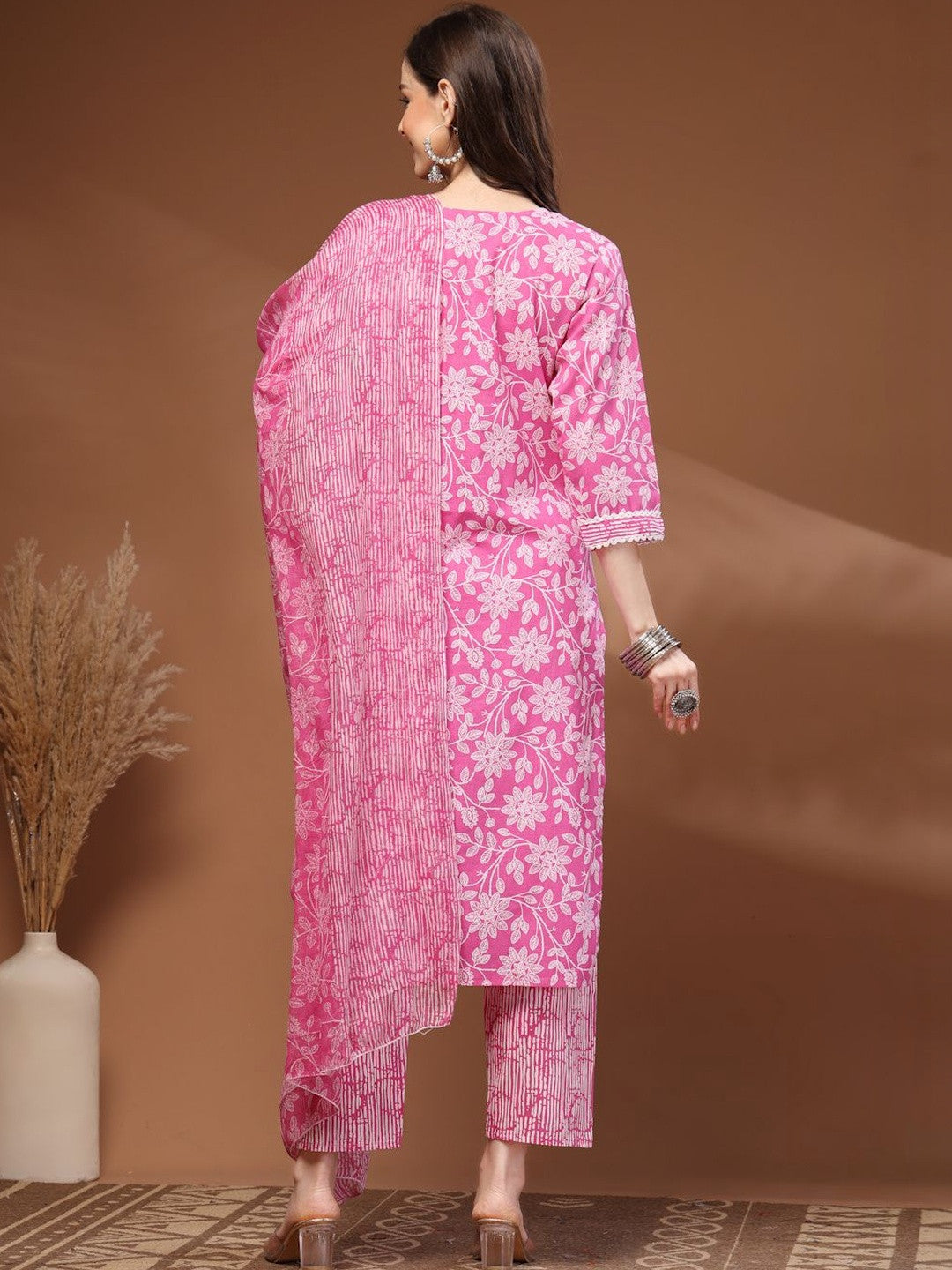 Color_Pink
