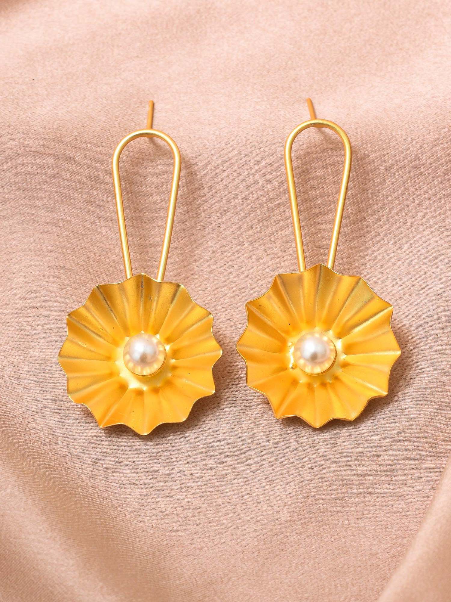 Women's Hanging Flower Earring
