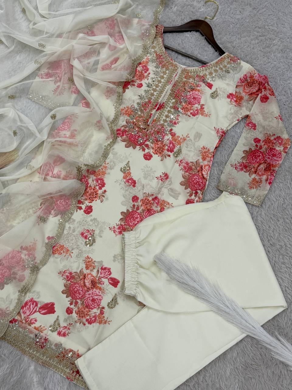 Color_White