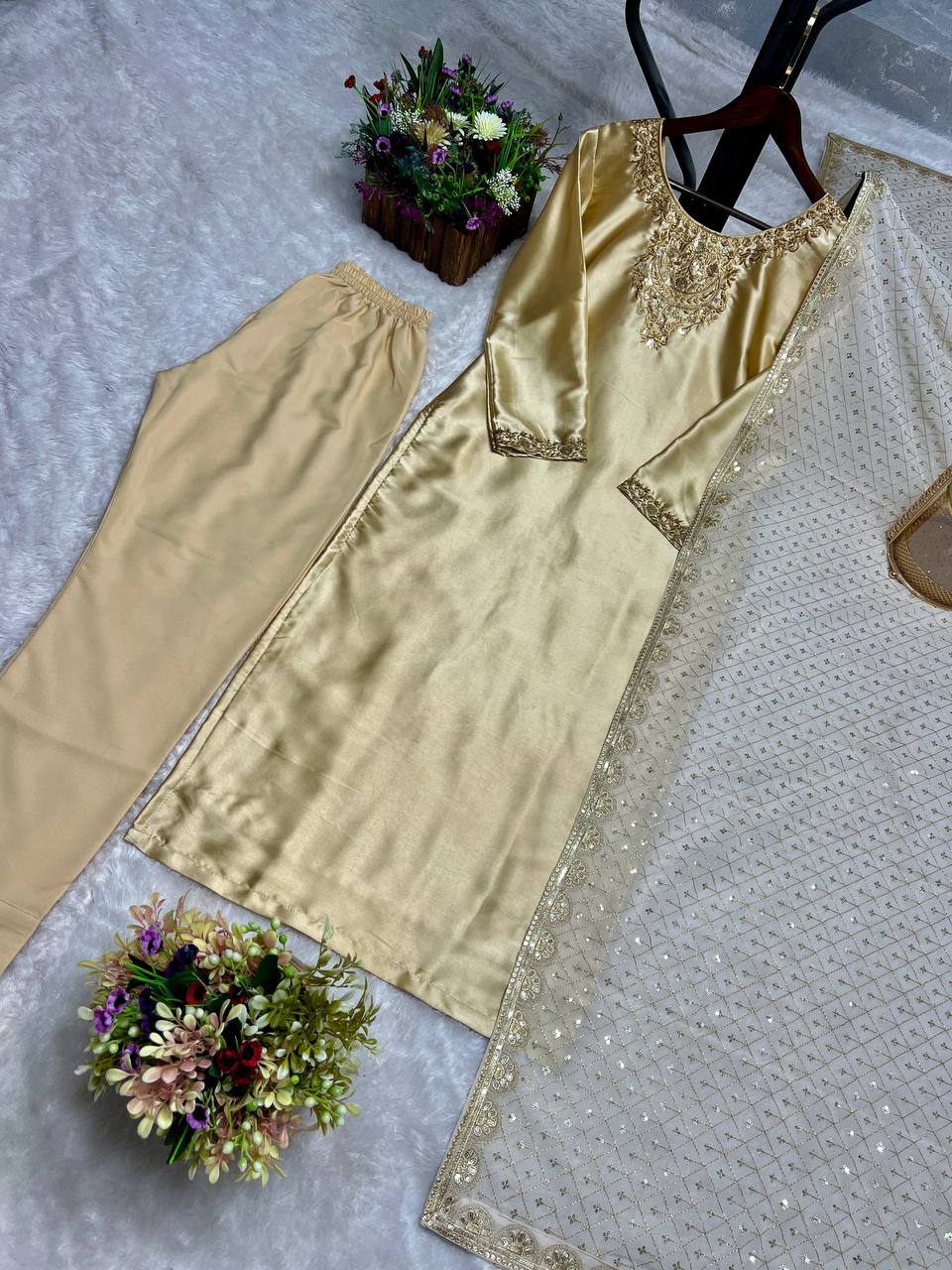 Color_Beige