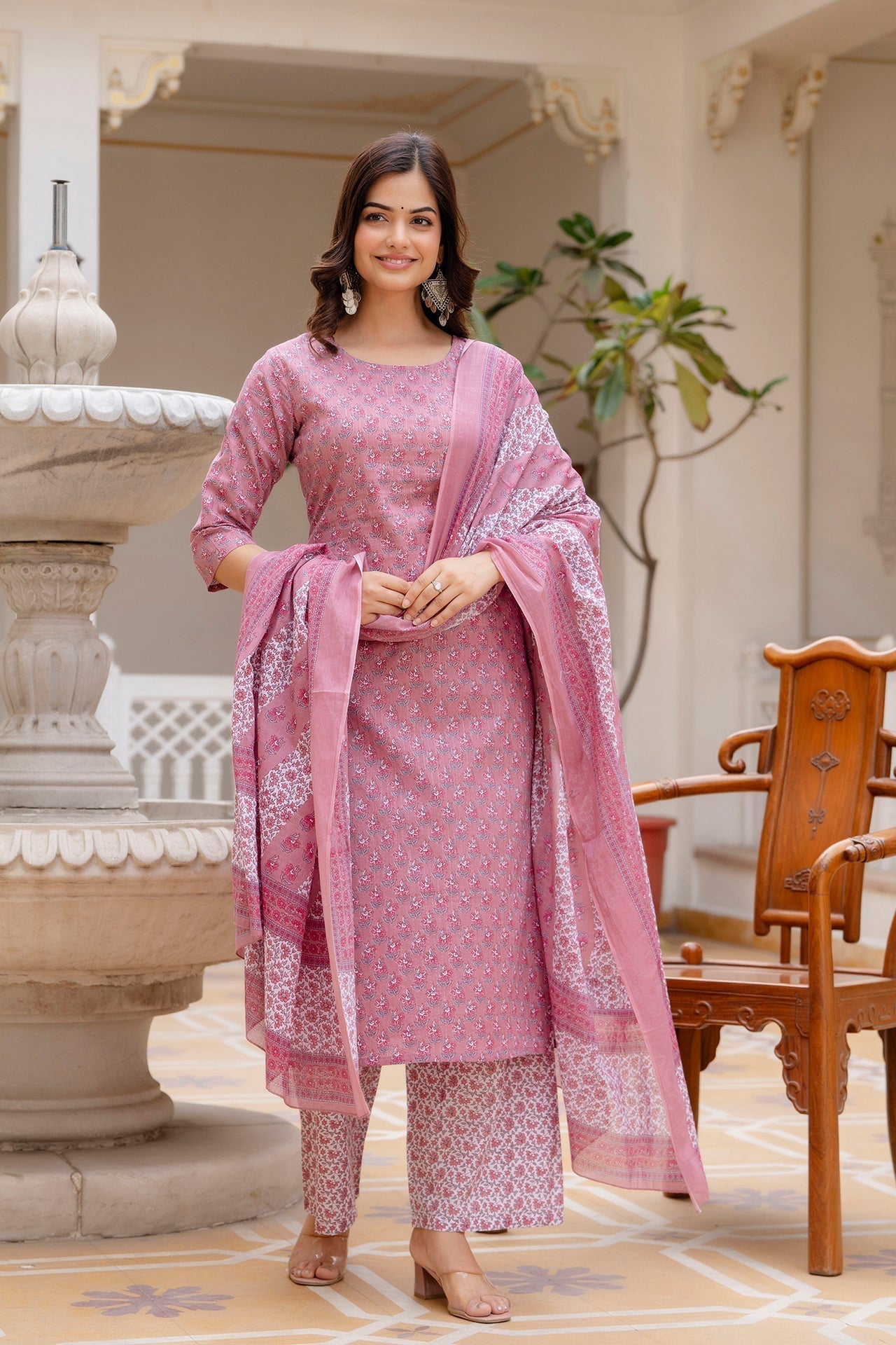 Women's Pink Floral Printed Cotton Kurta & Palazzos With Dupatta