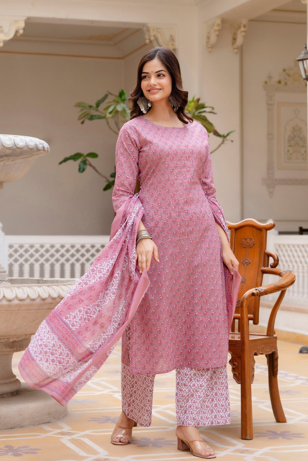 Women's Pink Floral Printed Pure Cotton Kurta & Palazzos With Dupatta - Taantav