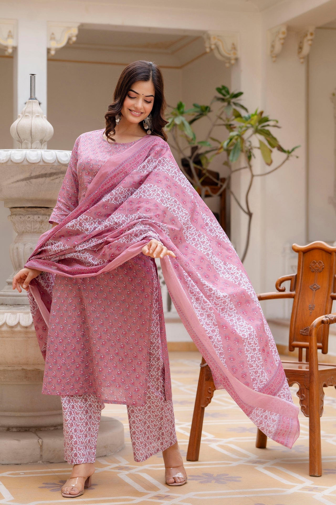 Women's Pink Floral Printed Pure Cotton Kurta & Palazzos With Dupatta - Taantav