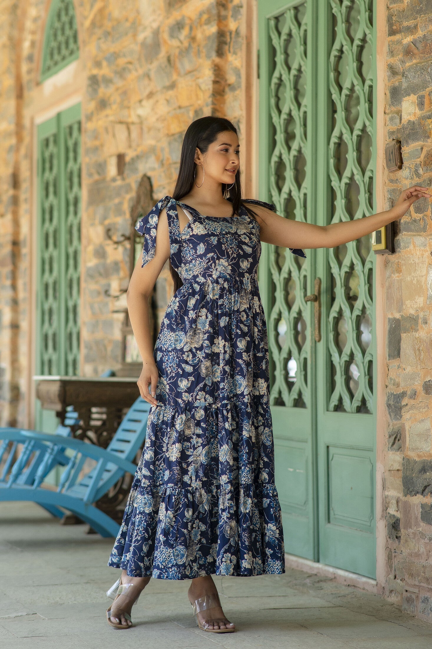 Women's Navy Blue Floral Printed Sleeveless Dress - Taantav