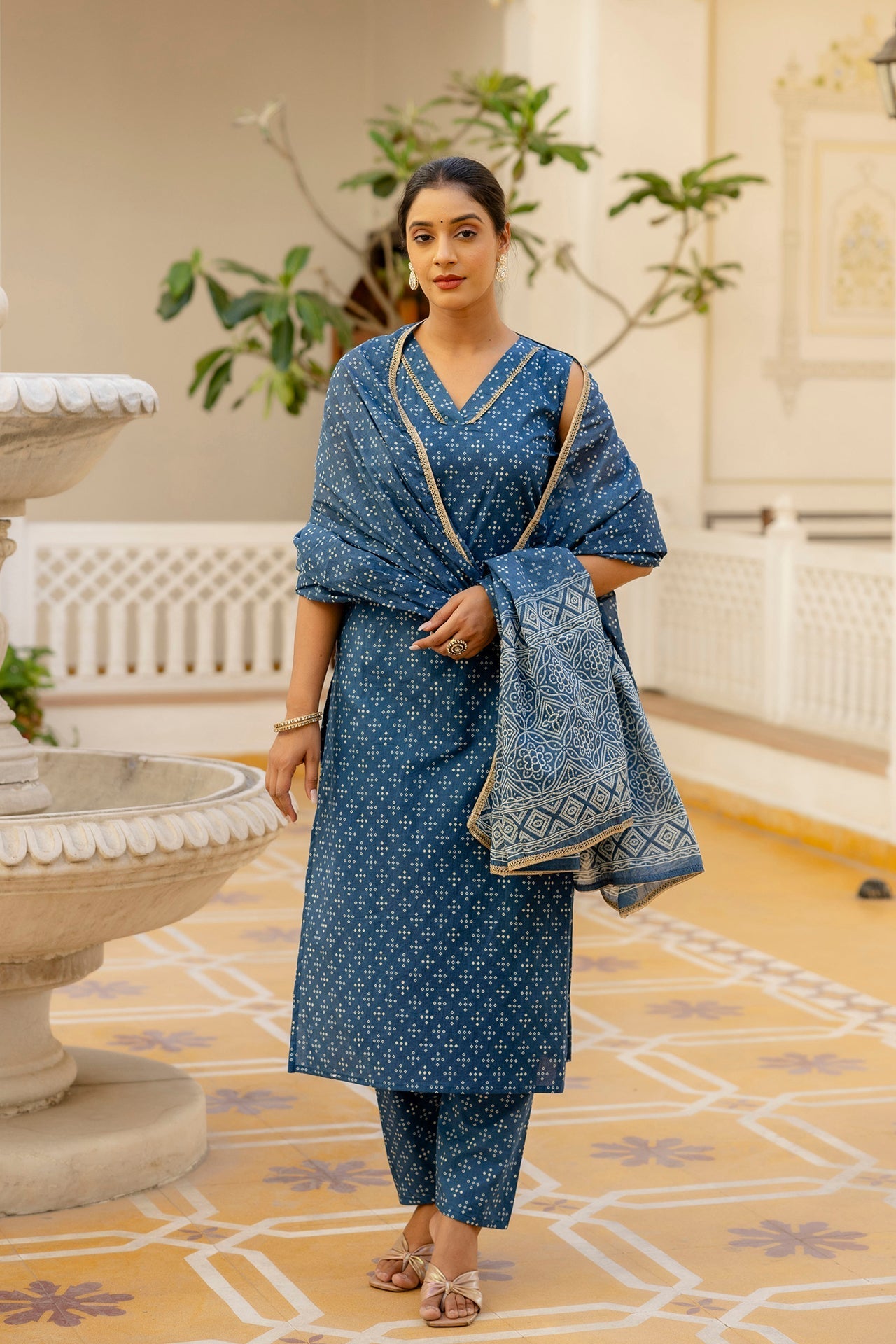 Women's Blue Printed Straight Kurta With Trouser And Dupatta - Taantav