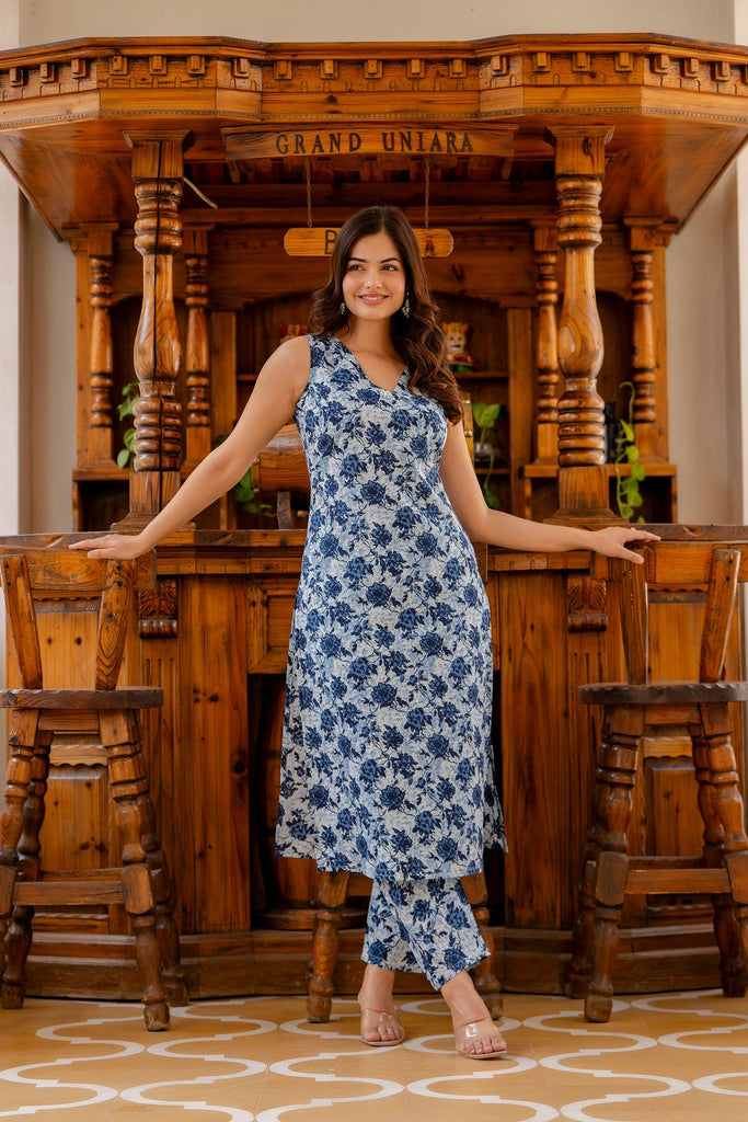 Women's Blue Printed Straight Kurta With Trouser