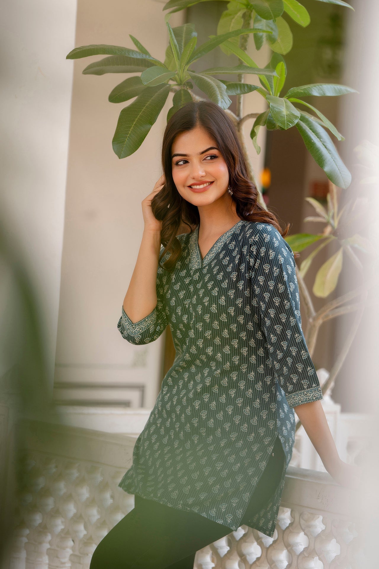 Women's Green Straight V- Neck Tunic