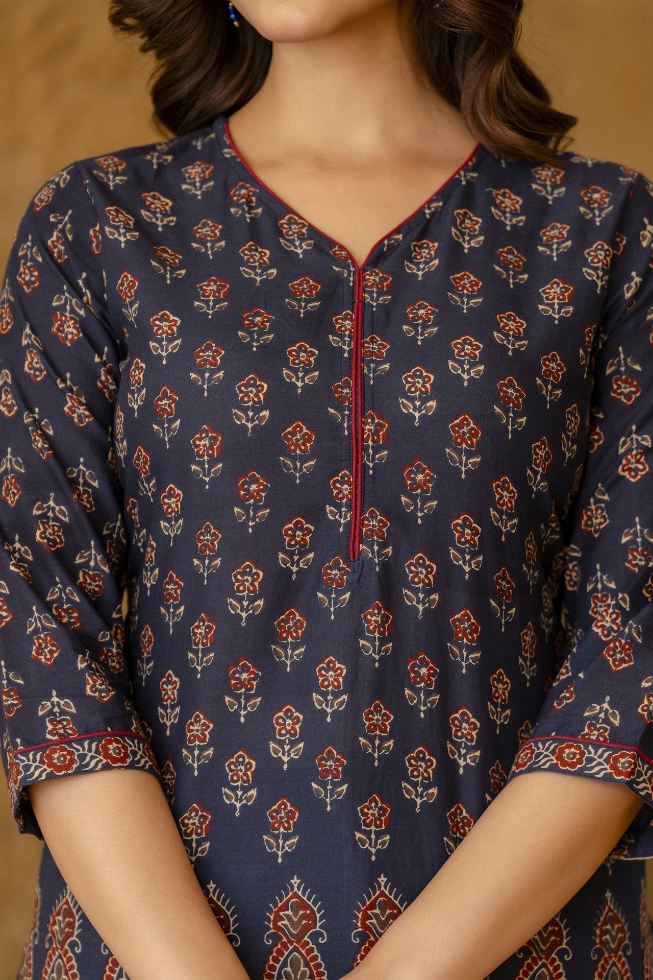 Women's Blue Tunic With Three Quarter Sleeves - Taantav