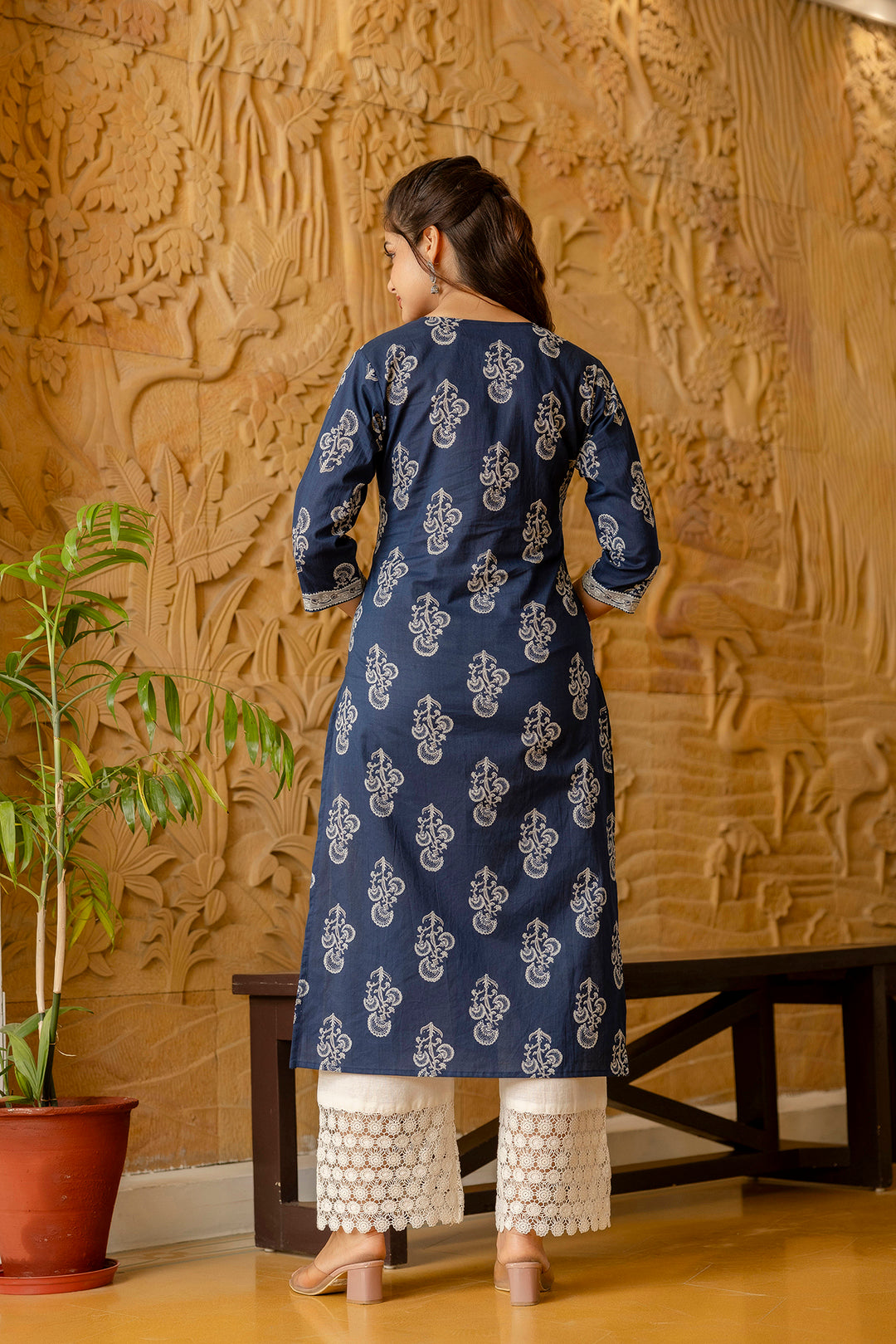 Women's Blue Ethnic Printed Straight Kurta with Three Quarter Sleeves - Taantav