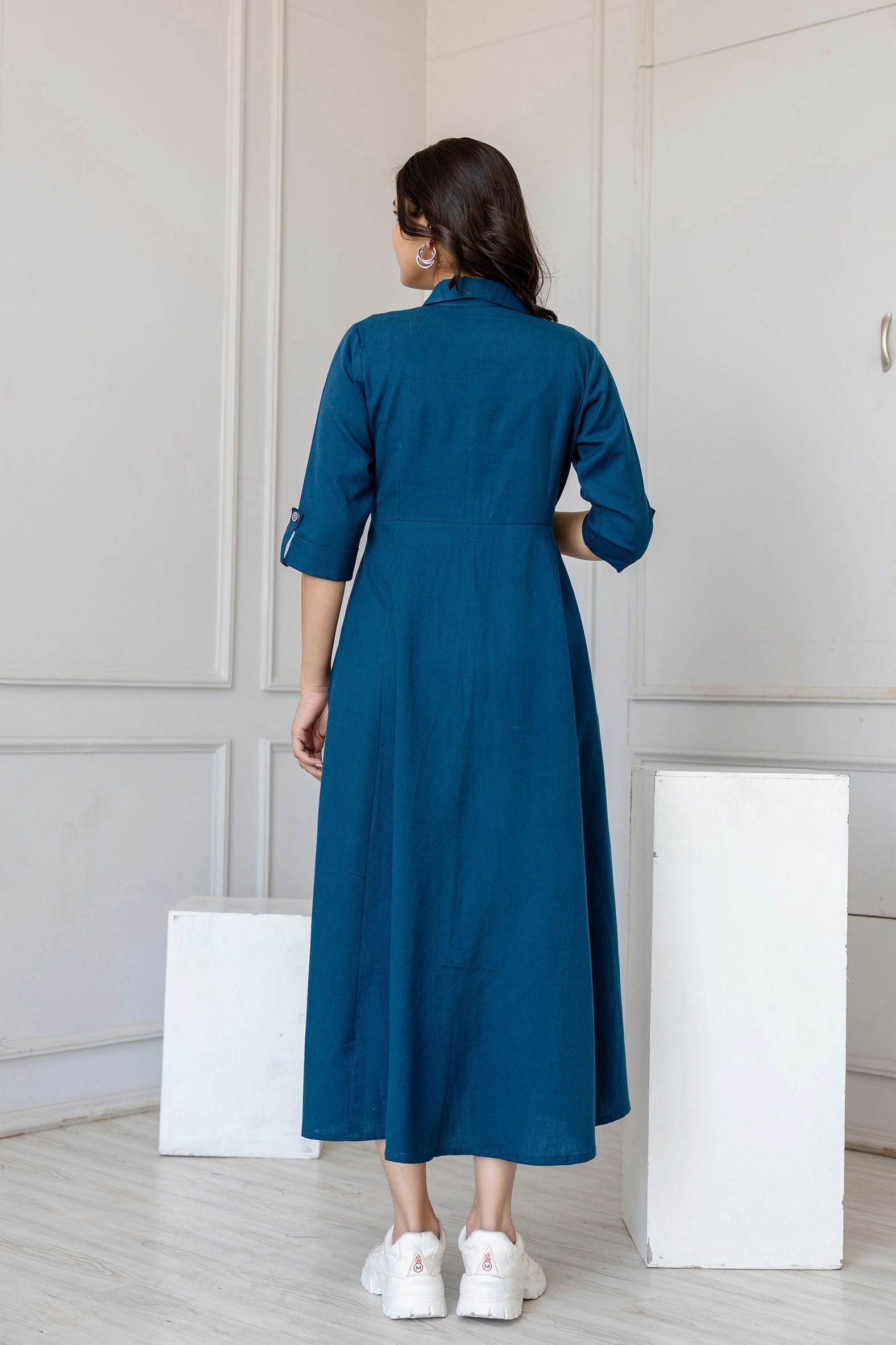 Women's Teal Solid Flared Dress With Three quarter Sleeves - Taantav