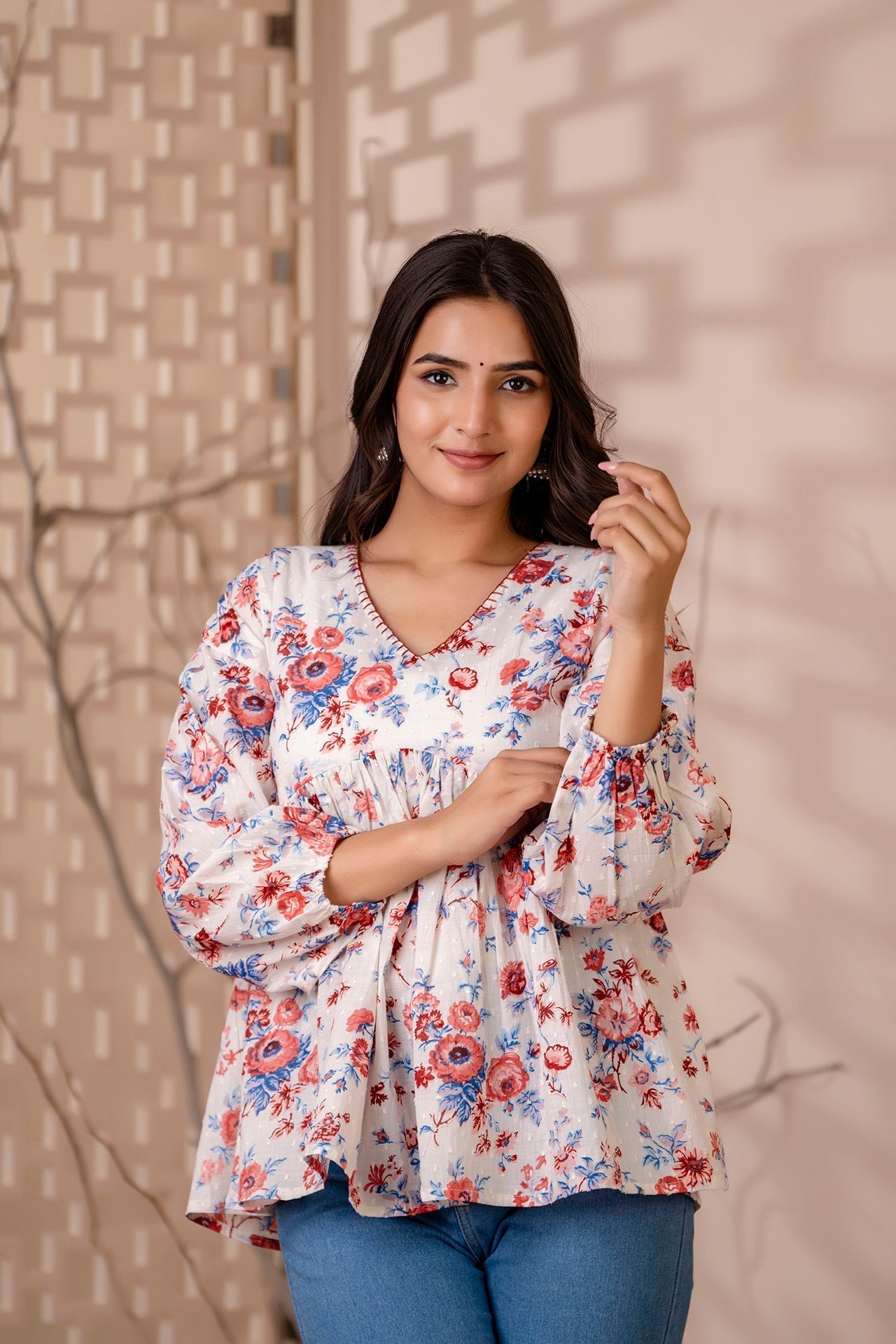 Women's White Floral Printed V-Neck Peplum Tunic - Taantav