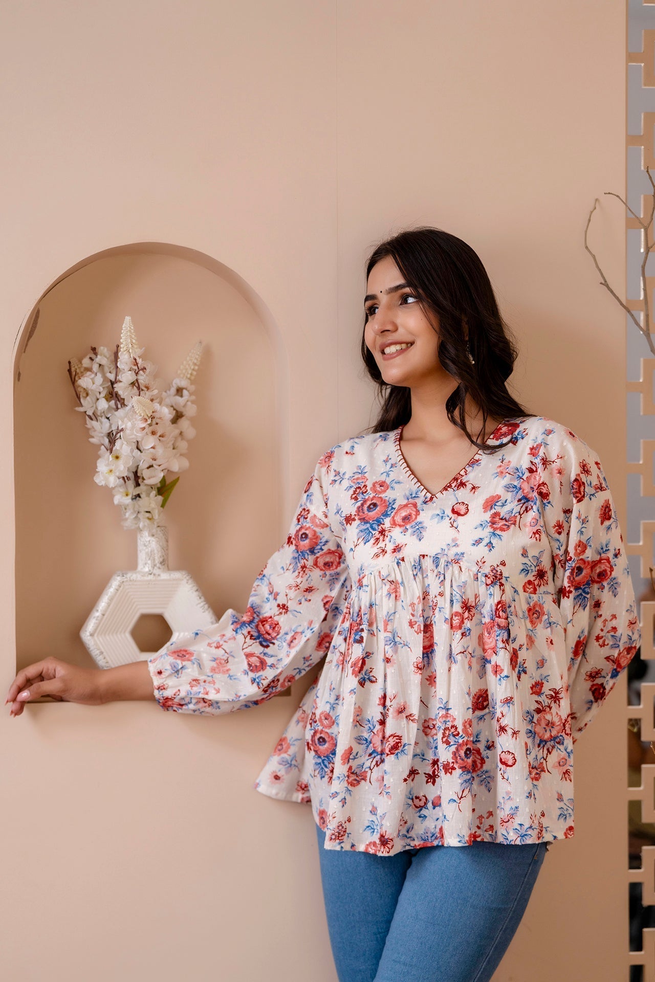 Women's White Floral Printed V-Neck Peplum Tunic - Taantav