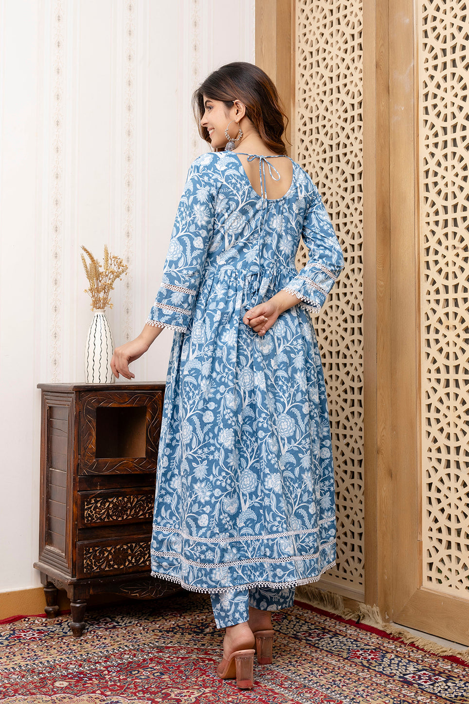 Women's Blue Floral Printed Anarkali Kurta And Trouser With Dupatta - Taantav