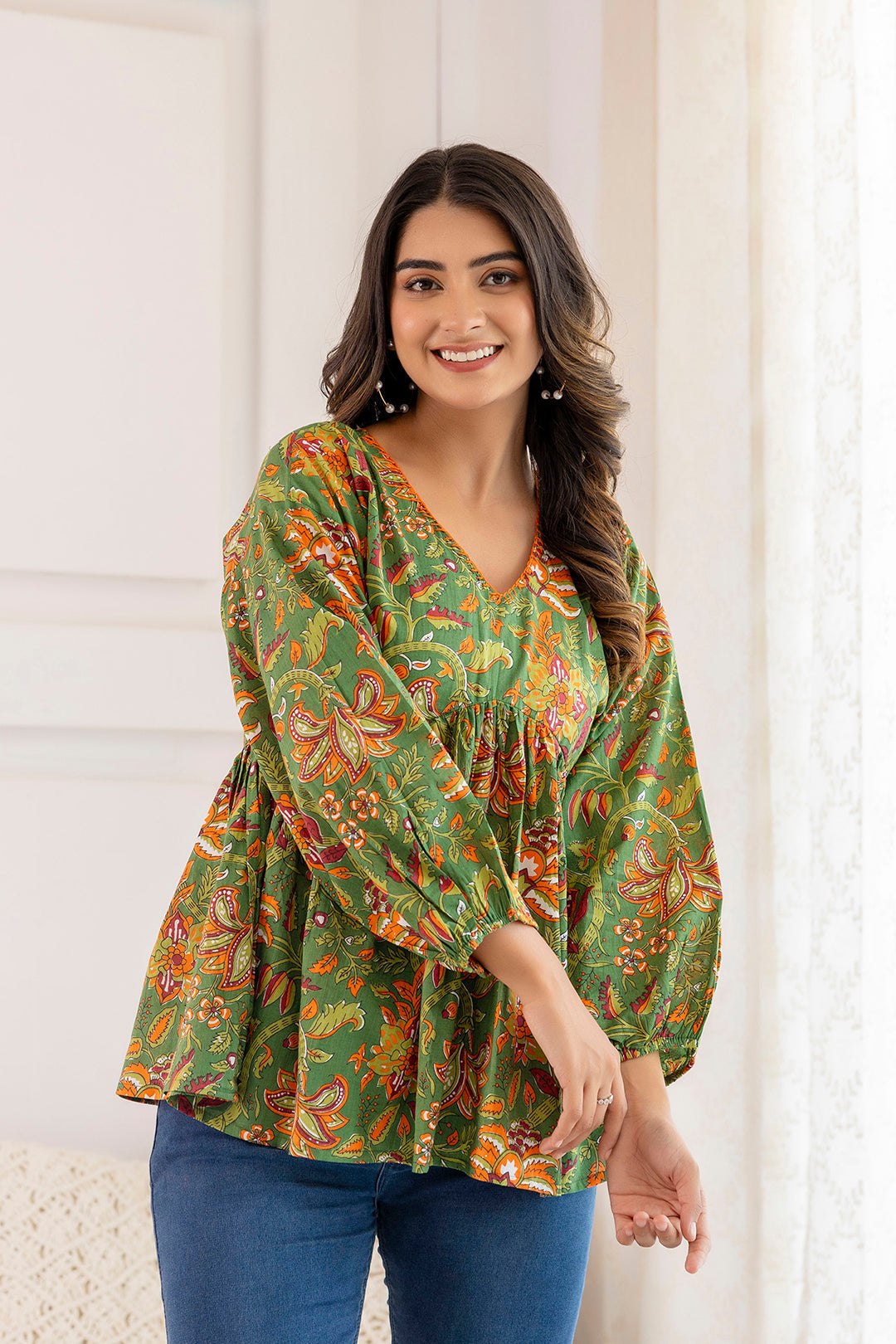 Women's Green Printed V-Neck Peplum Tunic - Taantav