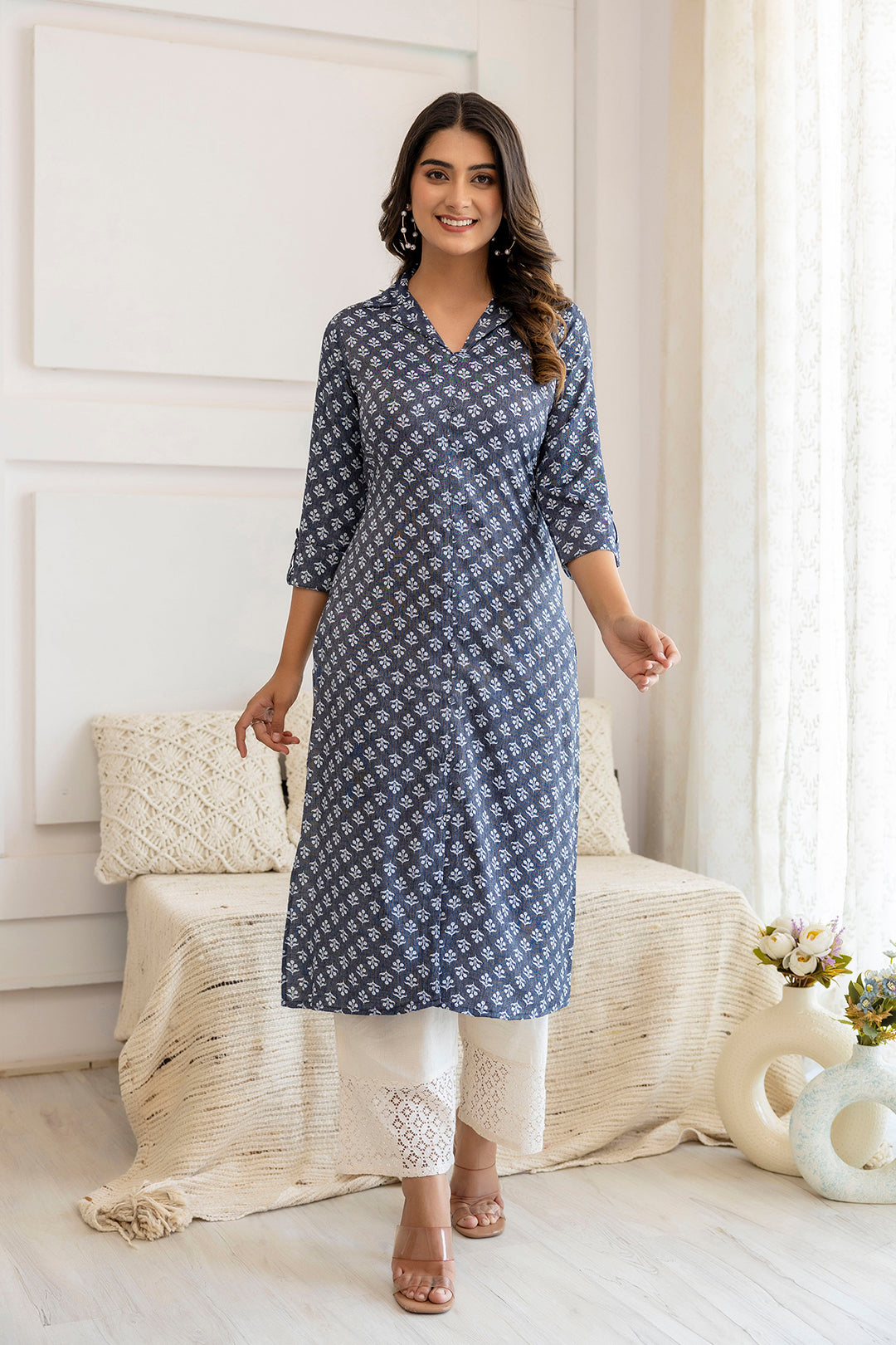 Women's Blue Grey Printed Straight Shirt Collar Kurta - Taantav