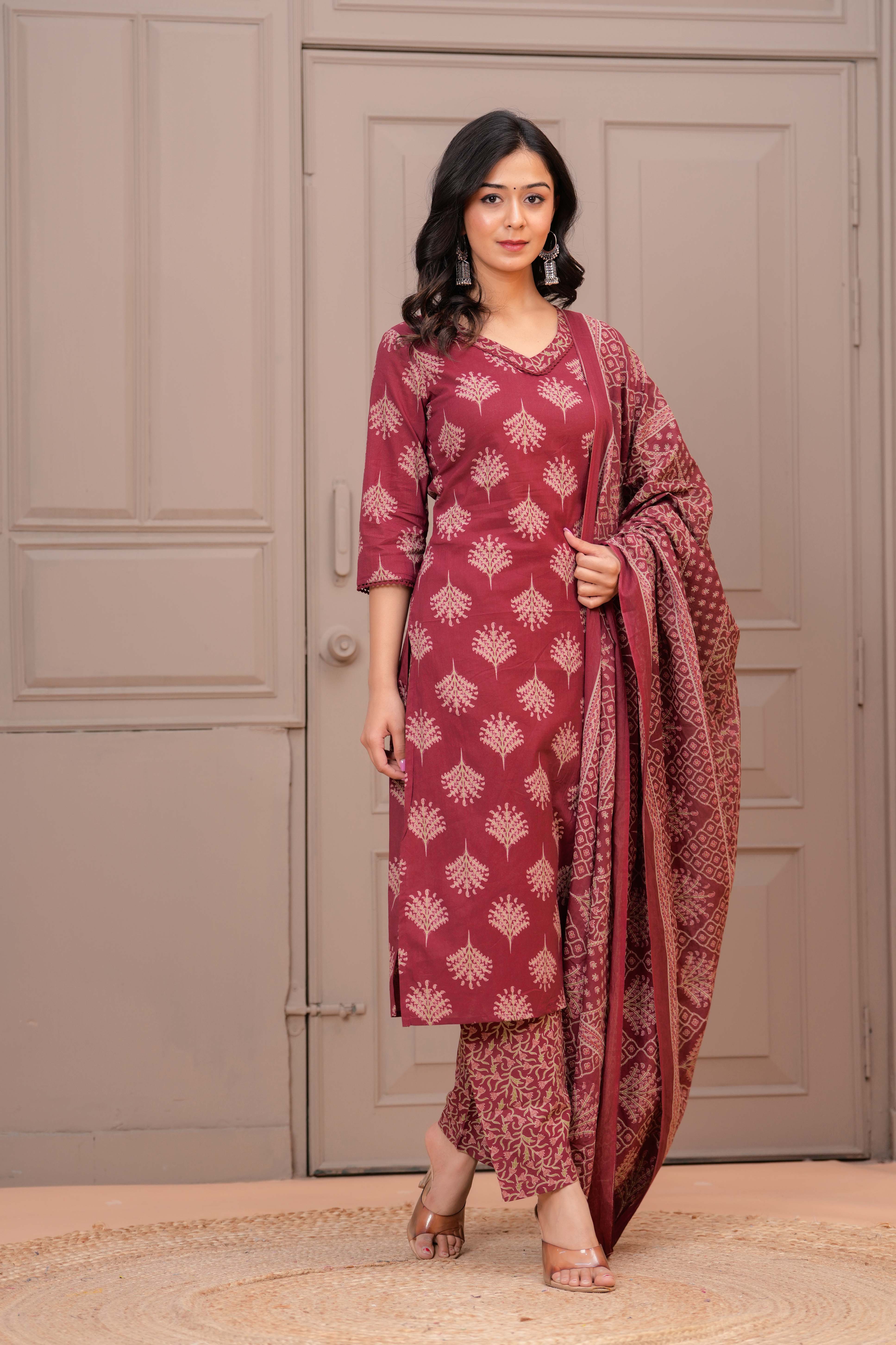 Color_Maroon