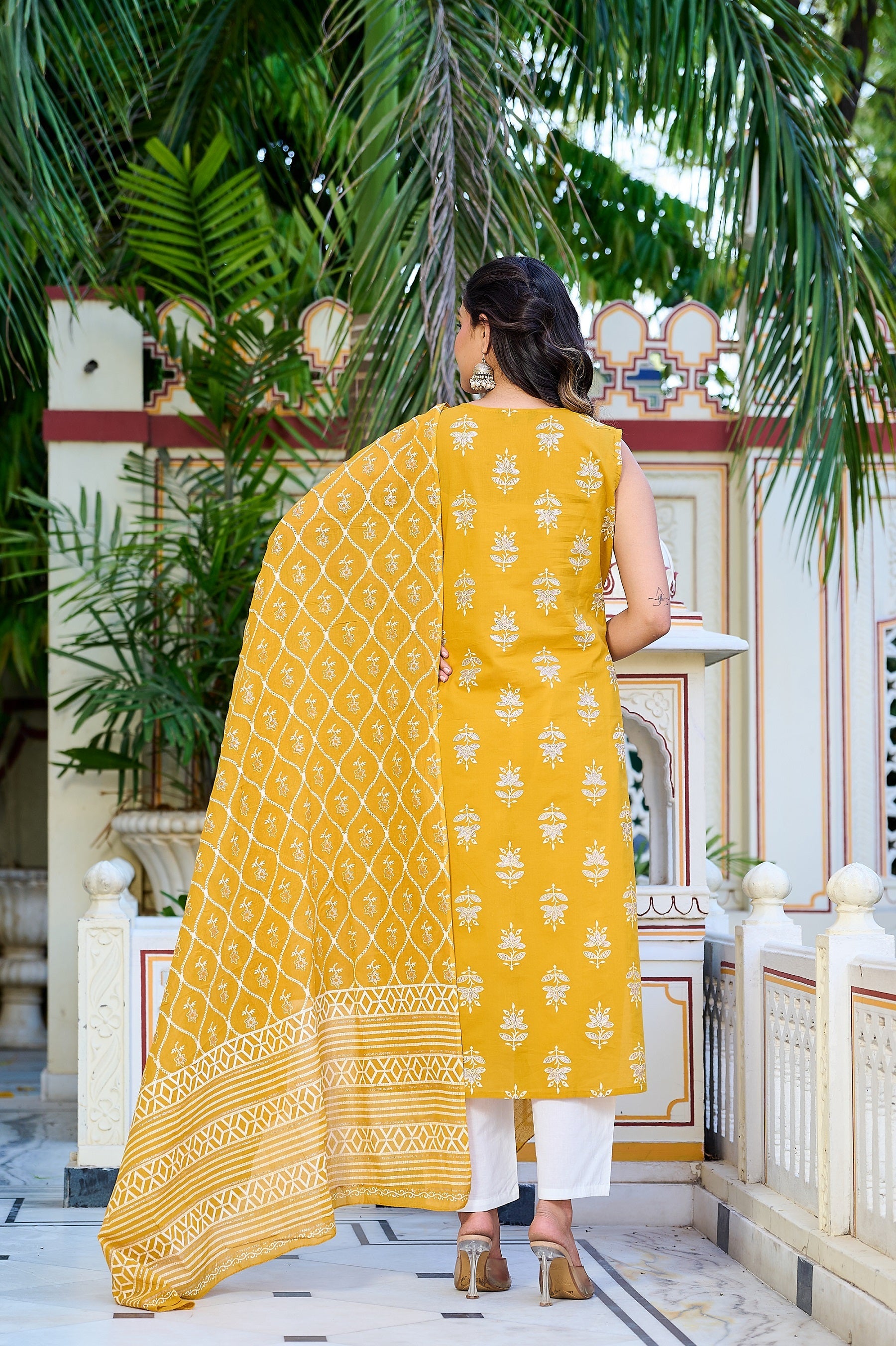 Color_Yellow