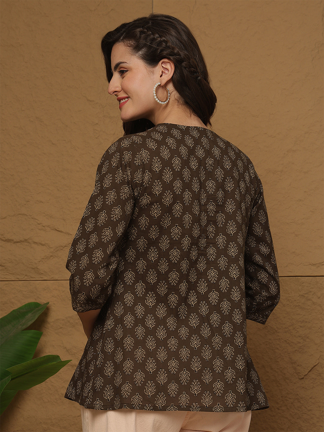 Color_Brown