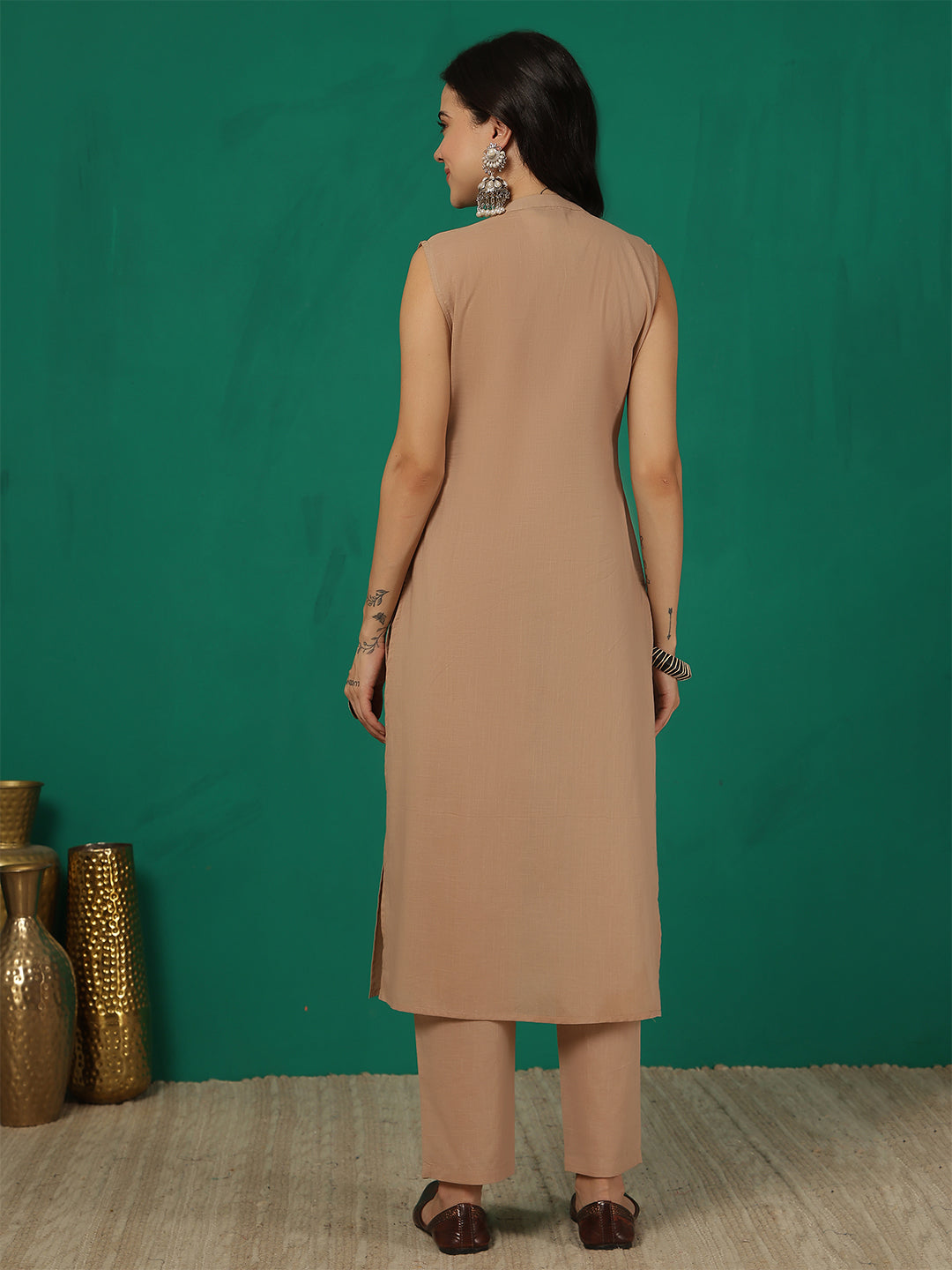 Color_Beige