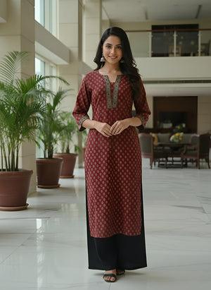 Color_Maroon