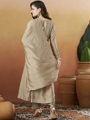 Color_Beige