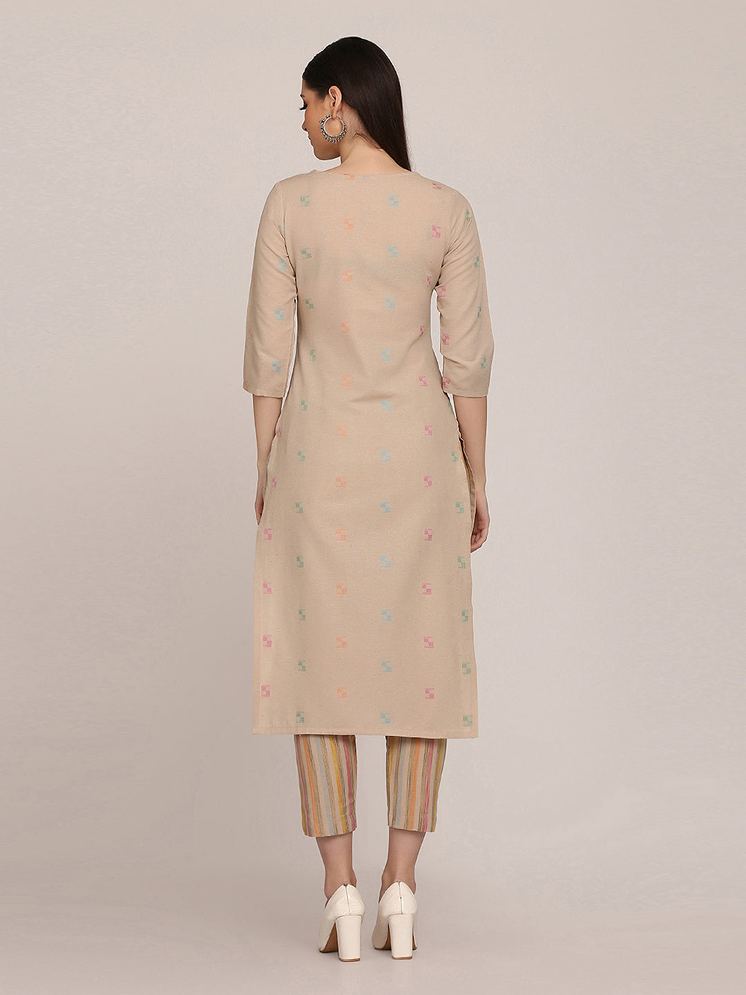 Color_Beige