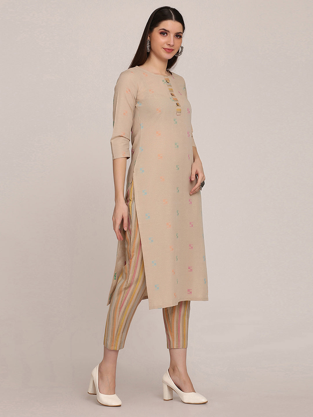 Color_Beige