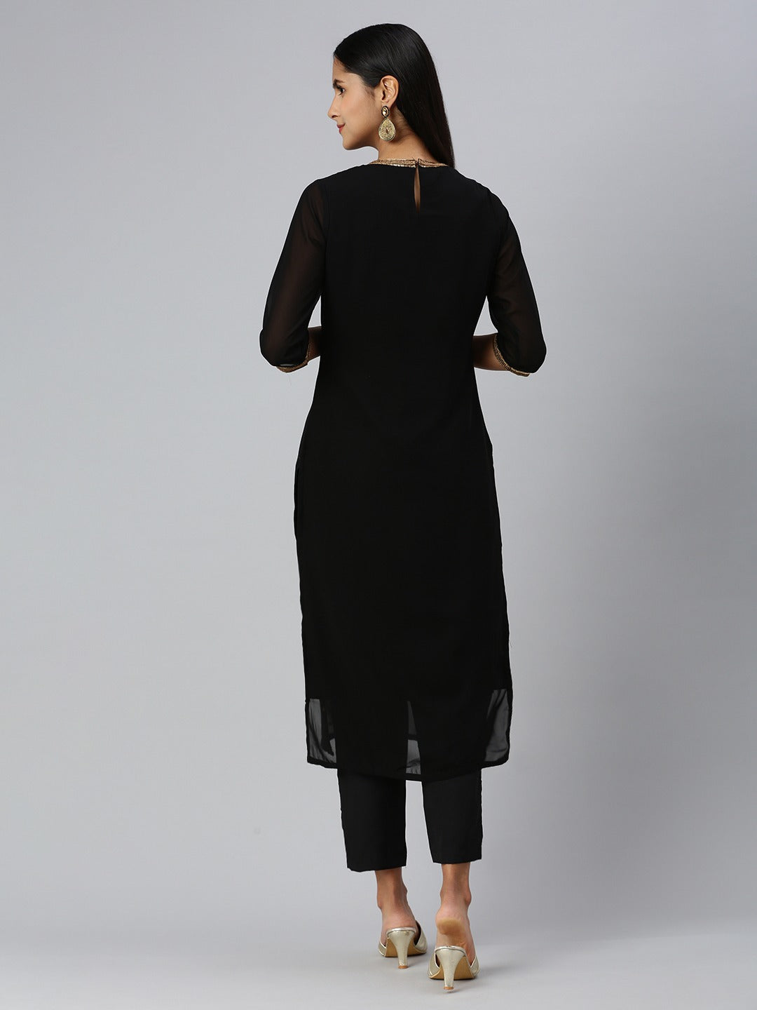 Color_Black