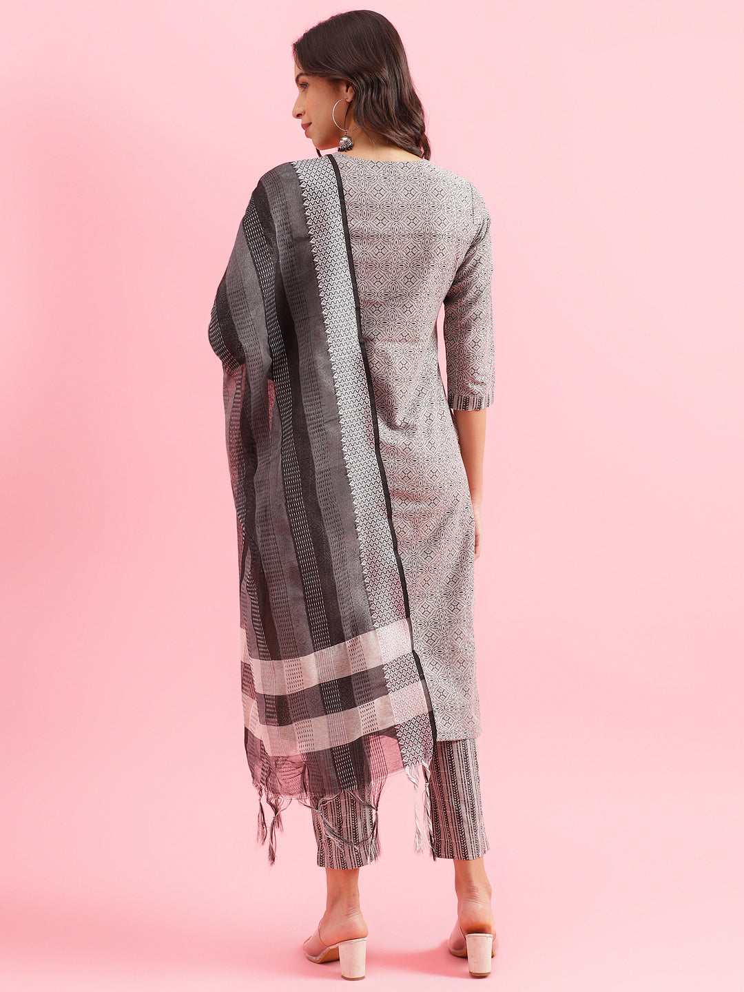 Color_Grey