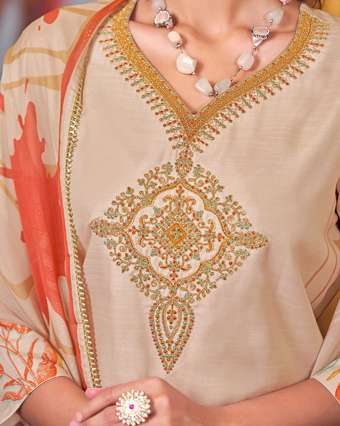 Color_Beige