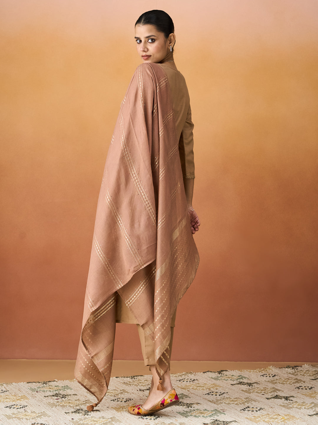 Color_Beige